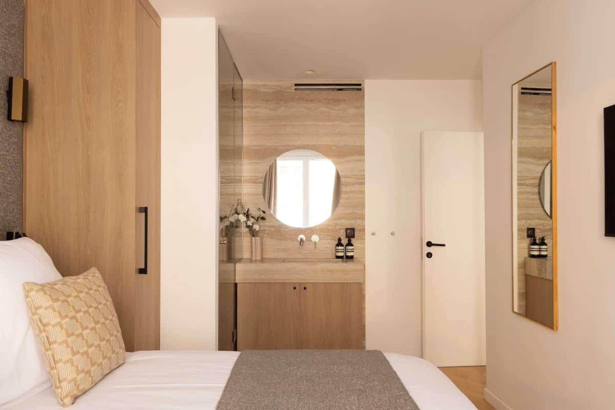 FDL-ELISABETH-E2-22-Untagged