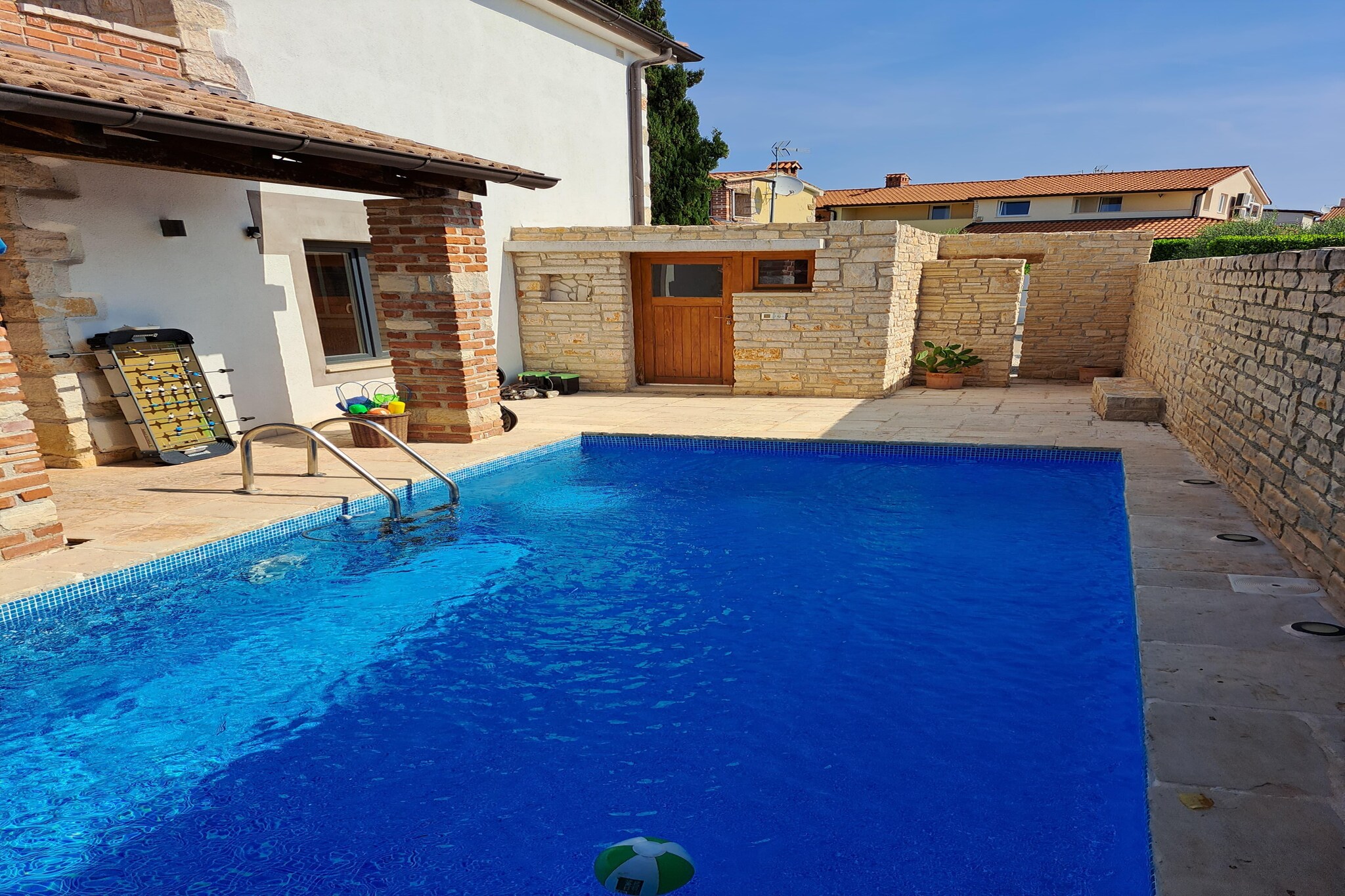 Holiday Home in Vabriga with Pool near Beaches