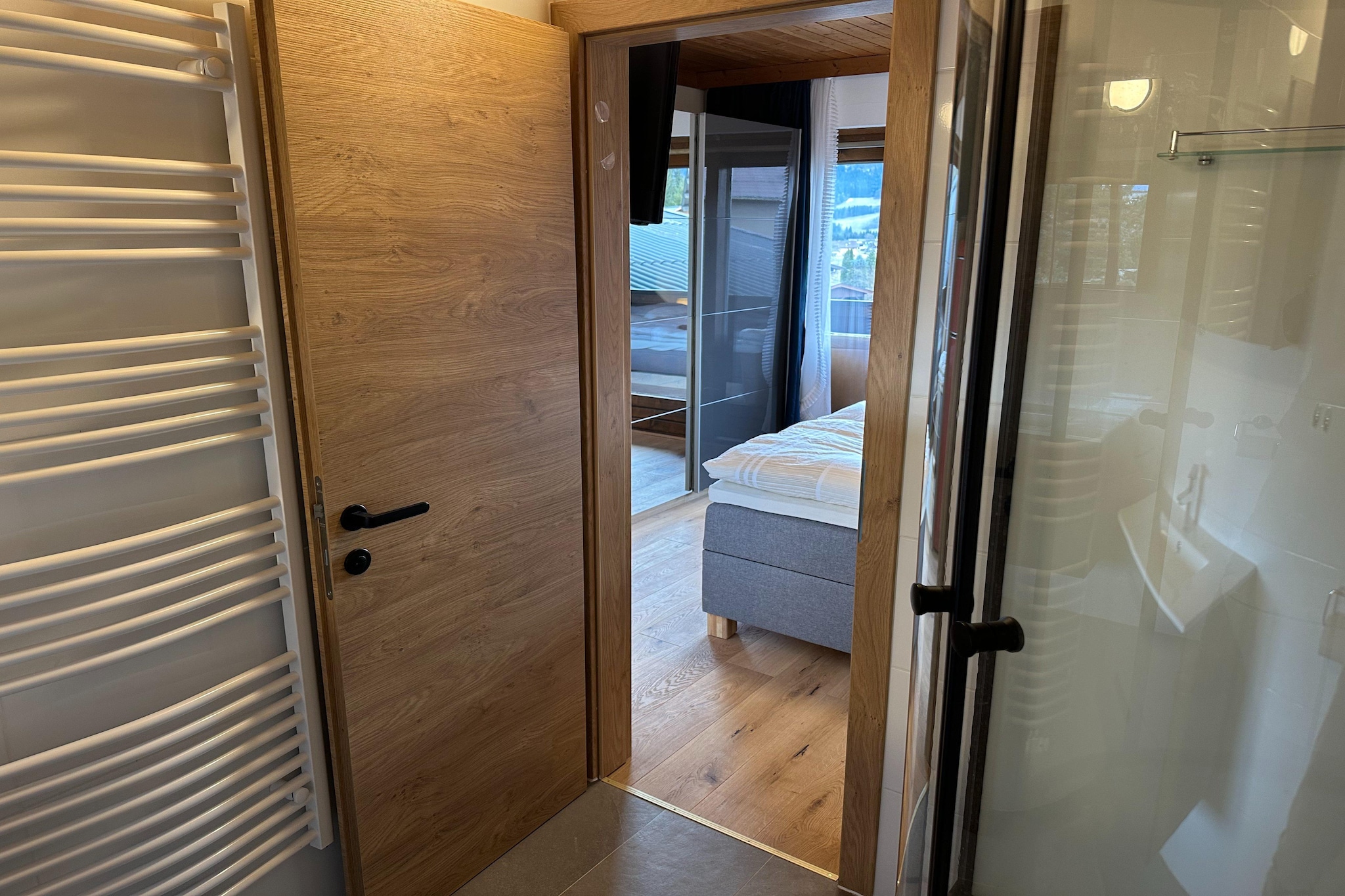 Doppelzimmer 4 - NAOMI in Saalfelden-Pinzgau-Badkamer