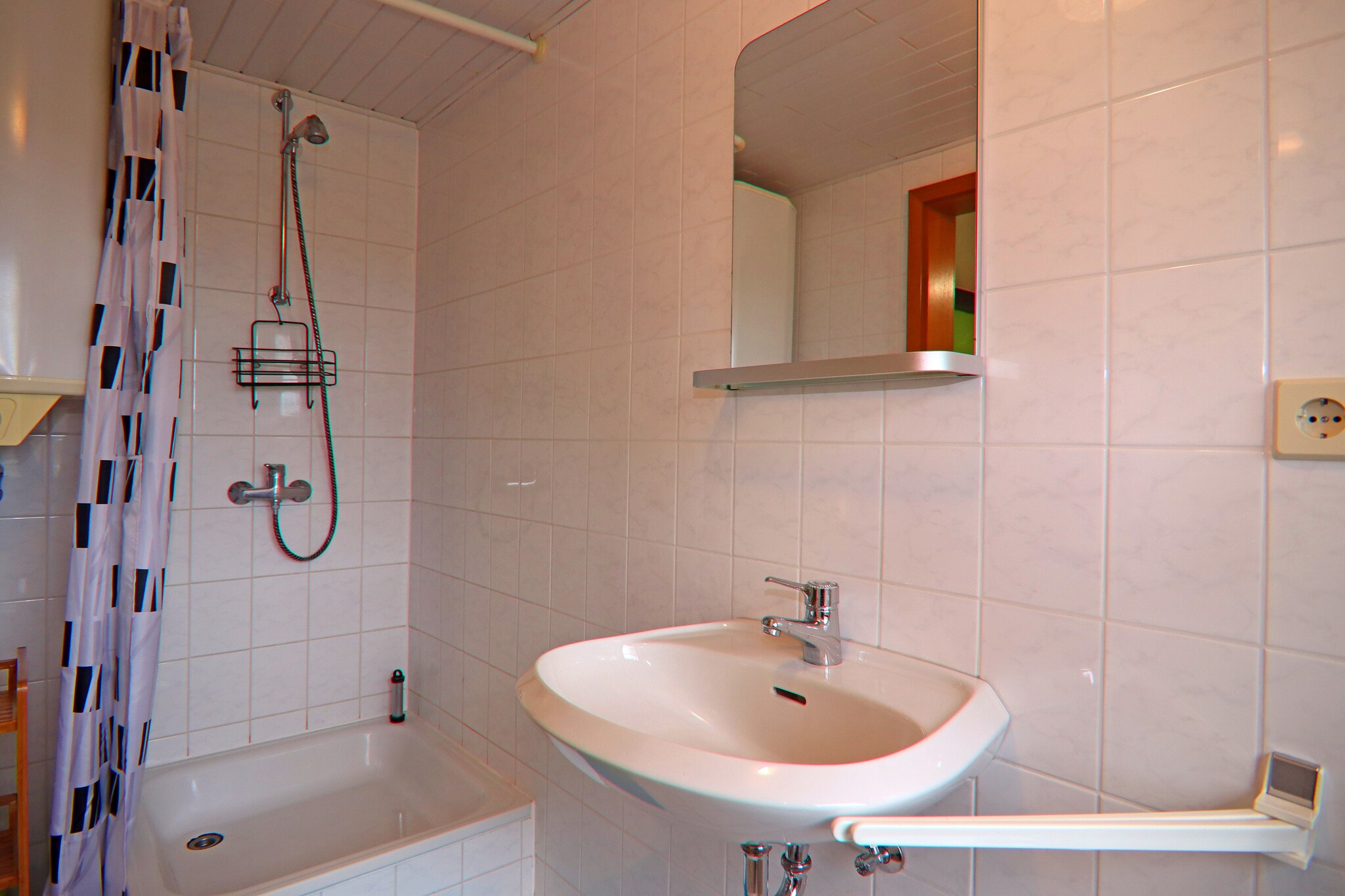 Ferien unterm Reetdach-Bathroom