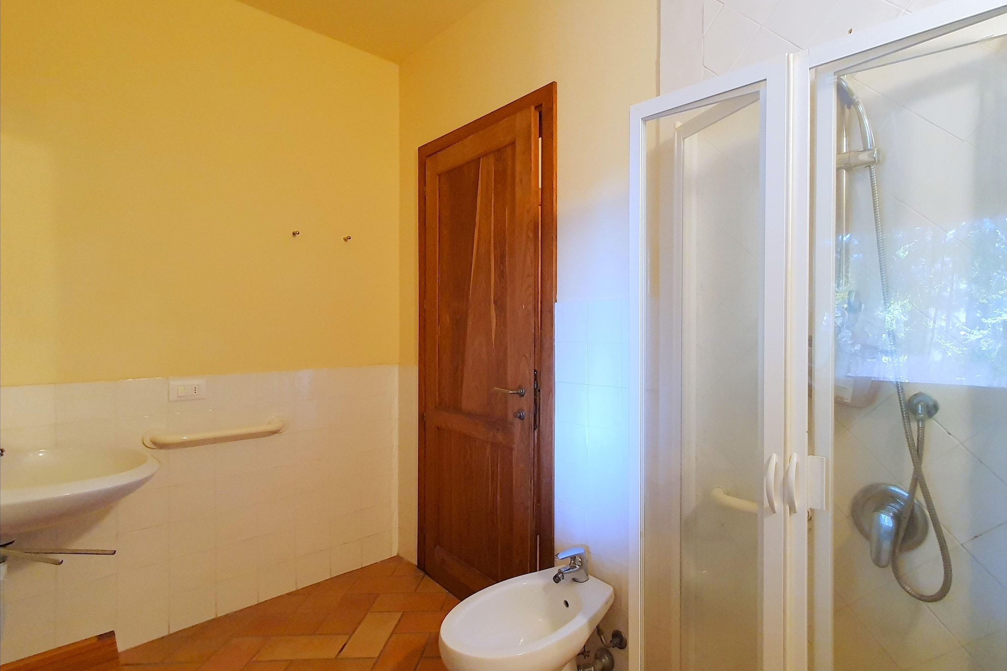 APP 2-Bathroom