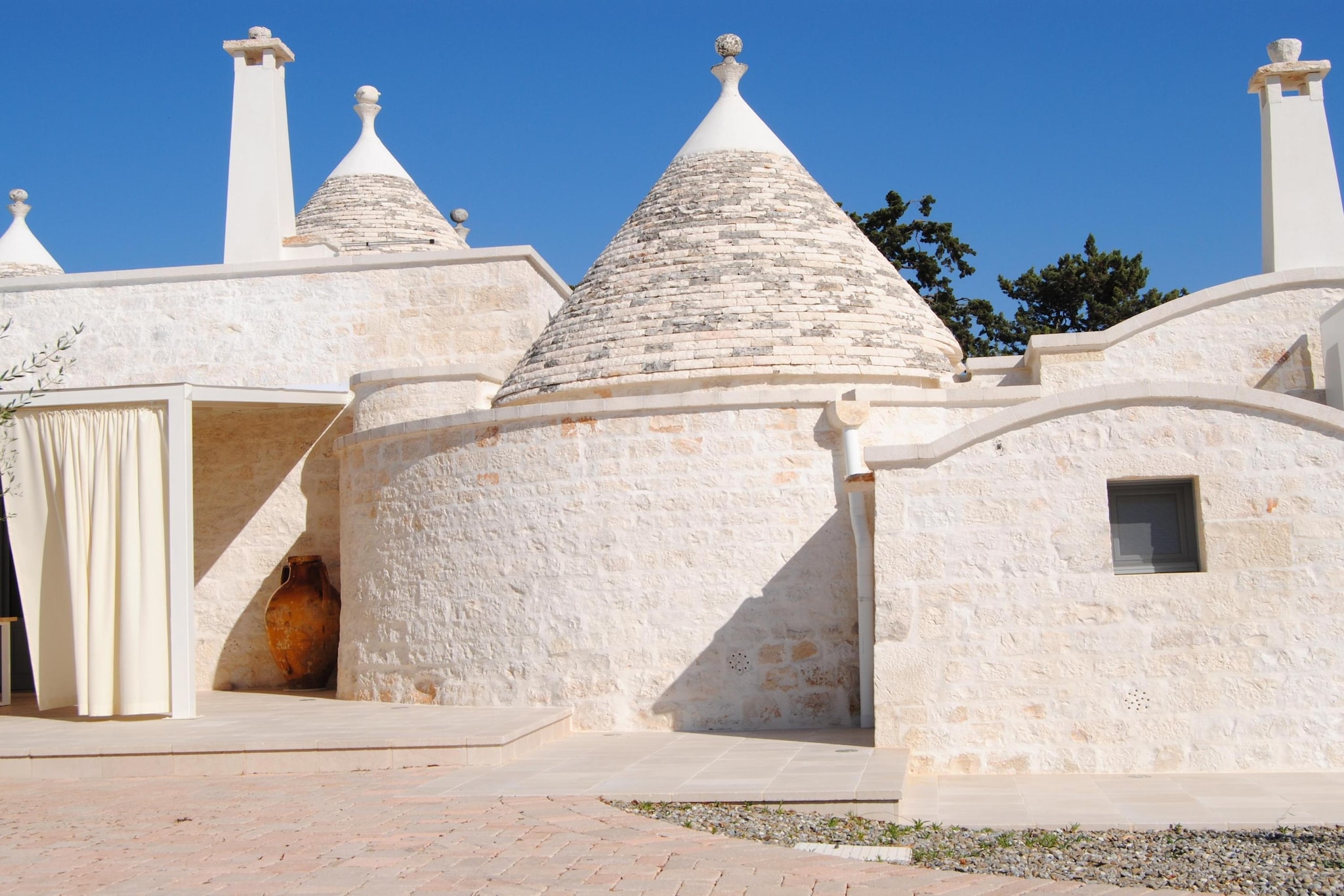 Trullo Rosa Ostuni - Exterior in summer