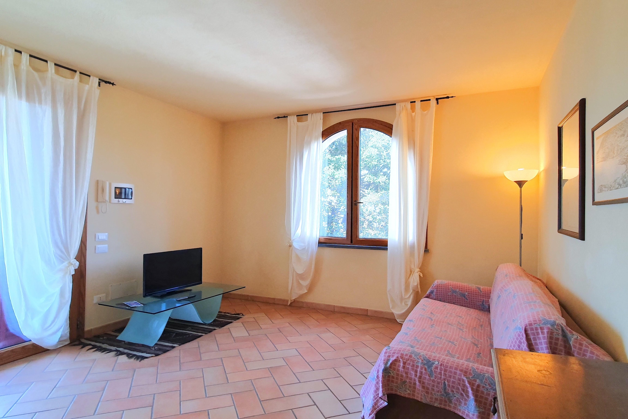 APP 6-Living room