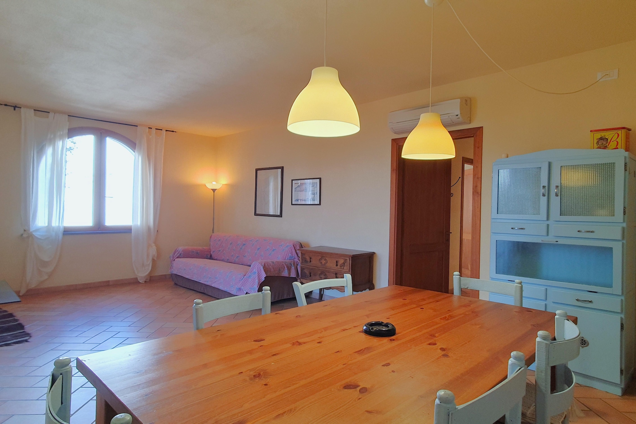 APP 6-Living room