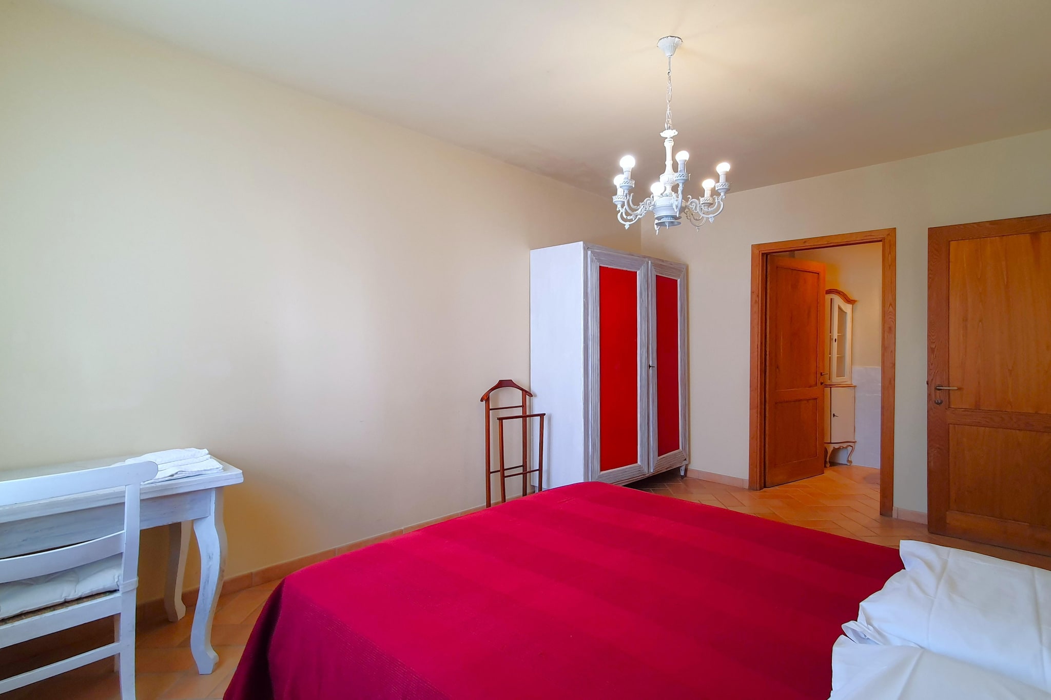 APP 6-Bedroom