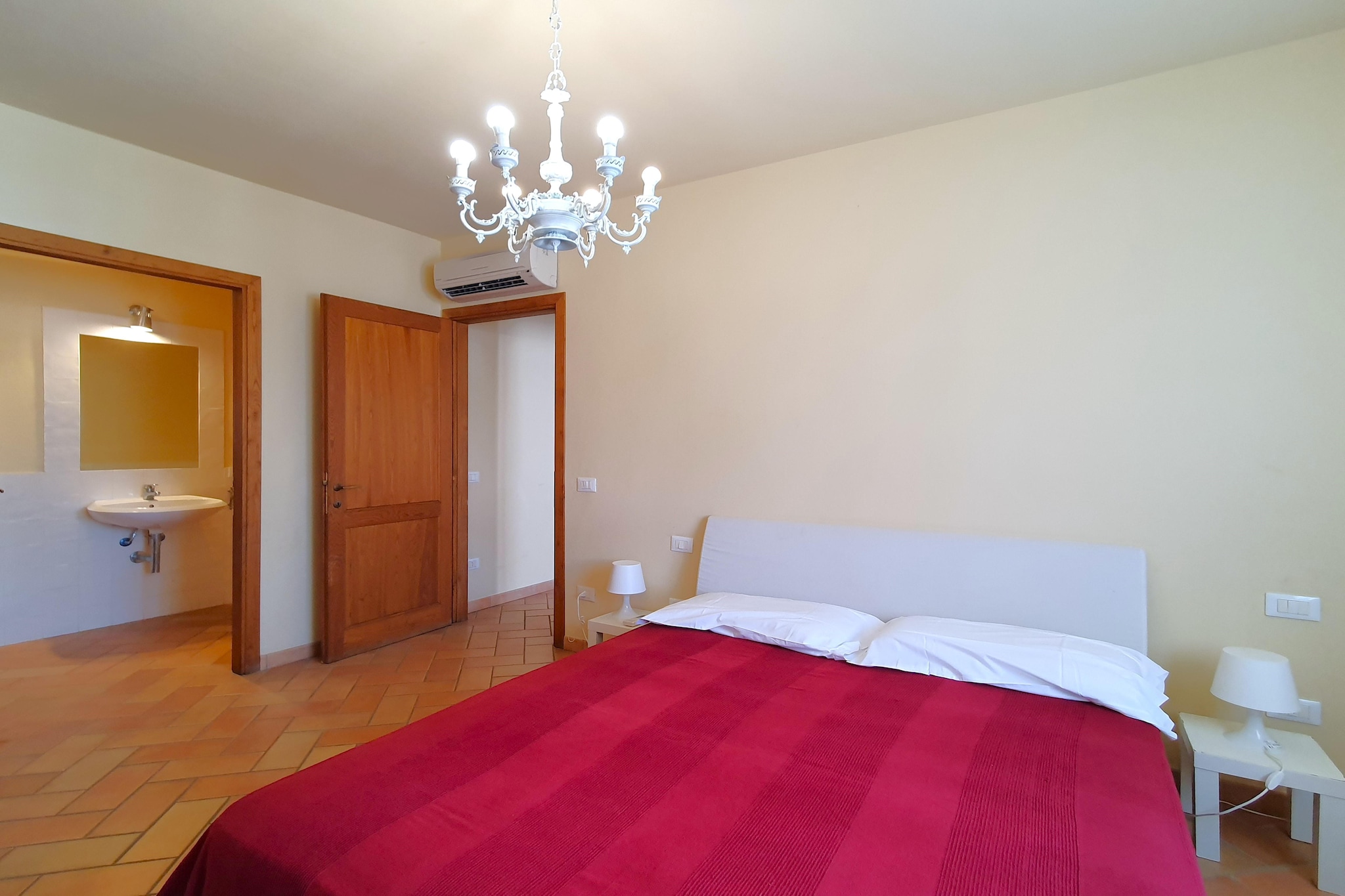 APP 6-Bedroom
