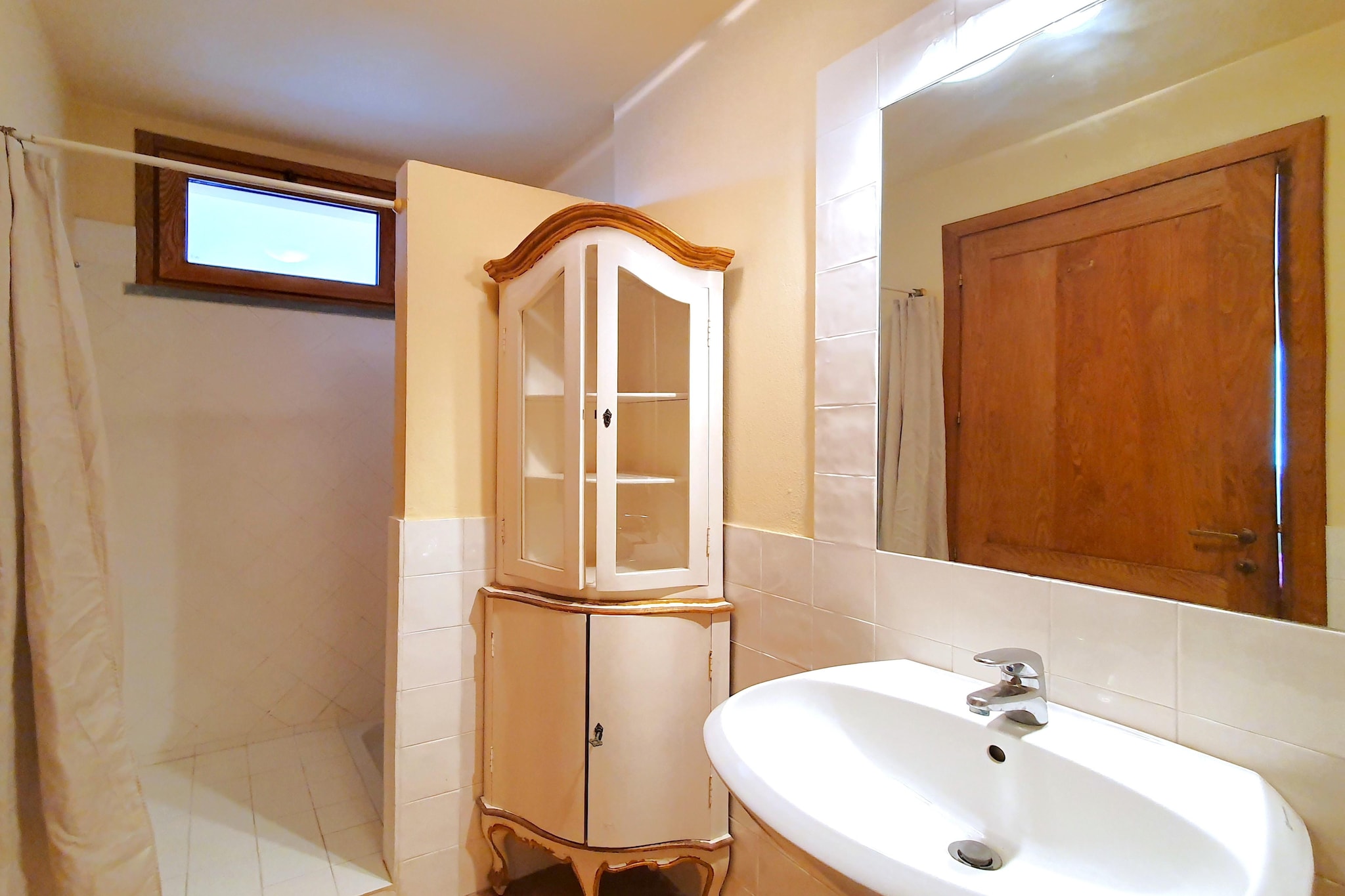 APP 6-Bathroom