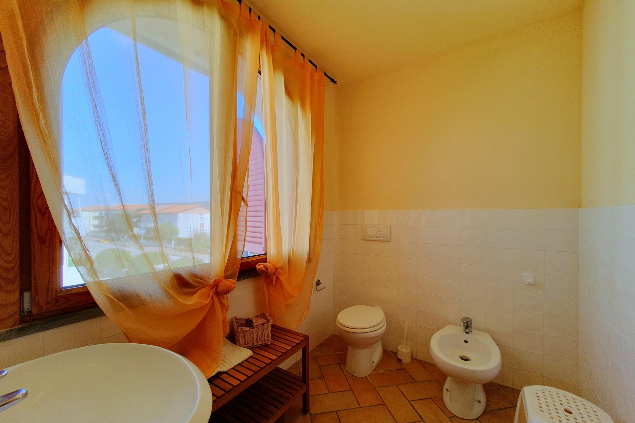 APP 8-Bathroom