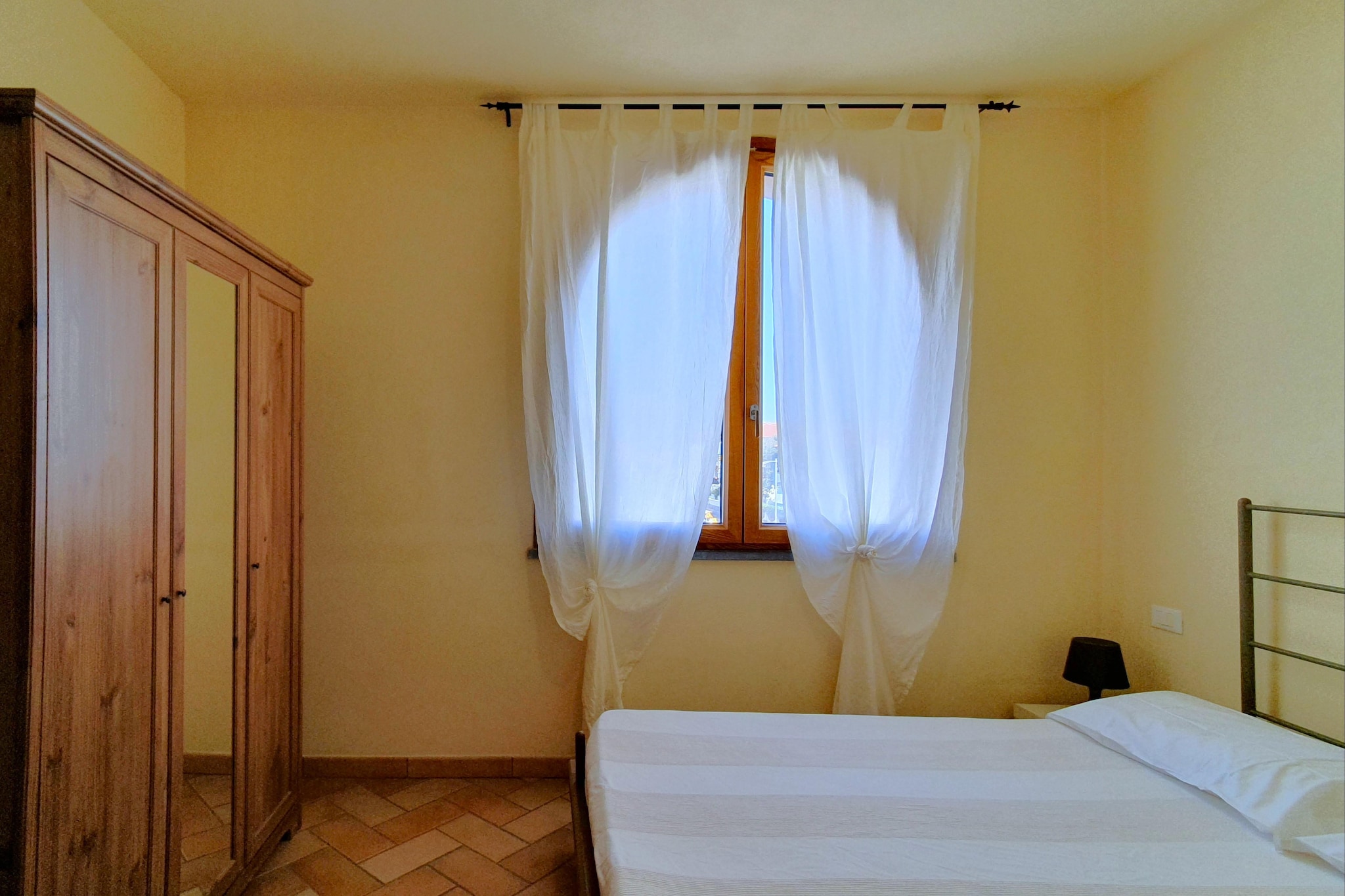 APP 8-Bedroom
