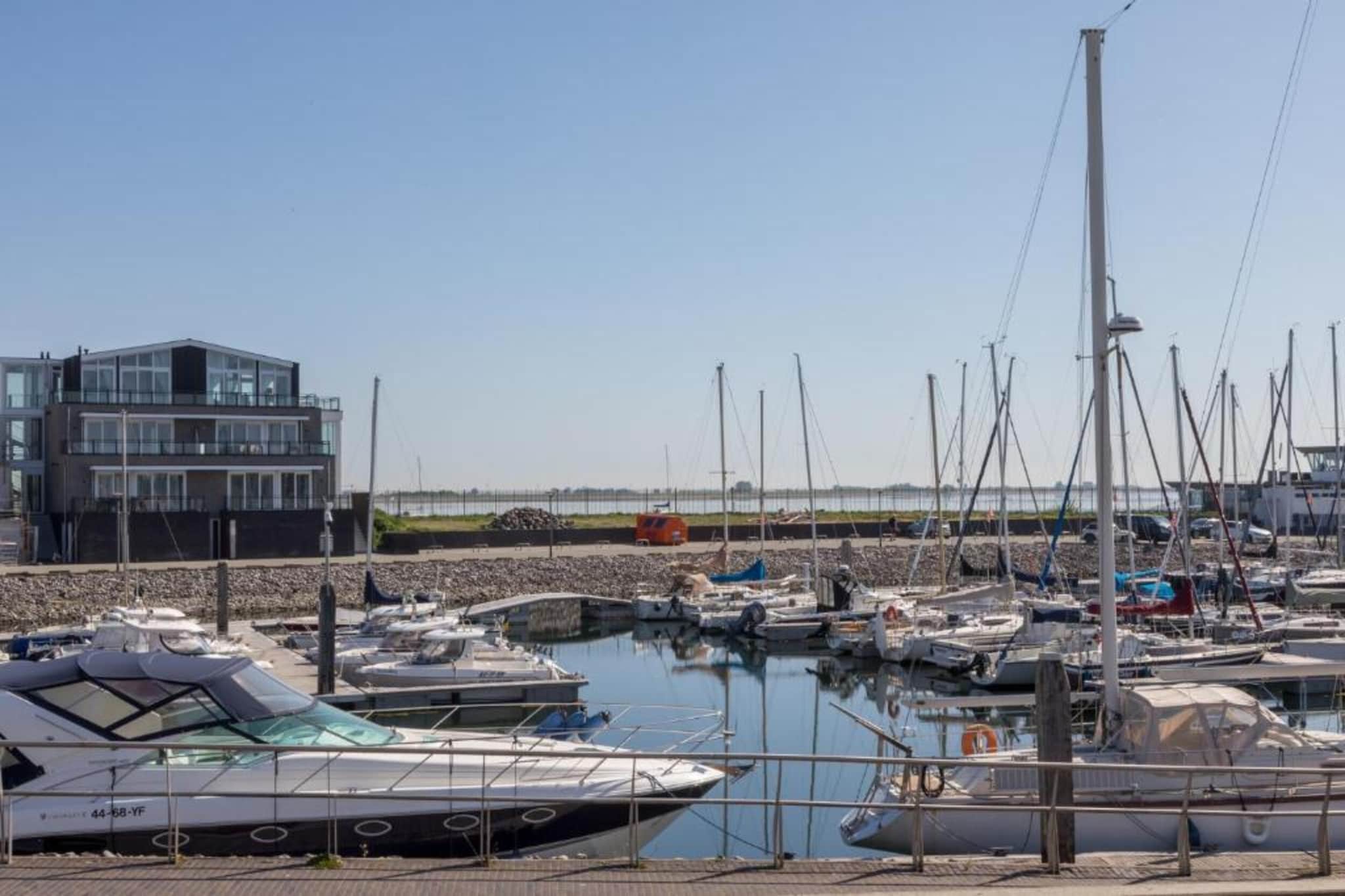 Appartement Vista Maris 'Haus am See' - Havenweg 8-30  Sint-Annaland-Gebieden zomer 20km