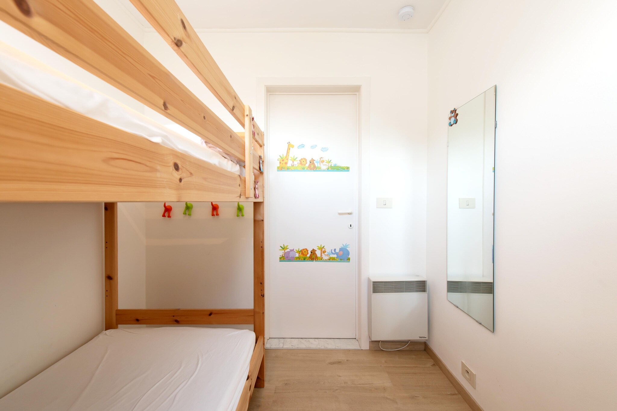 MENTON 22B-Bedroom