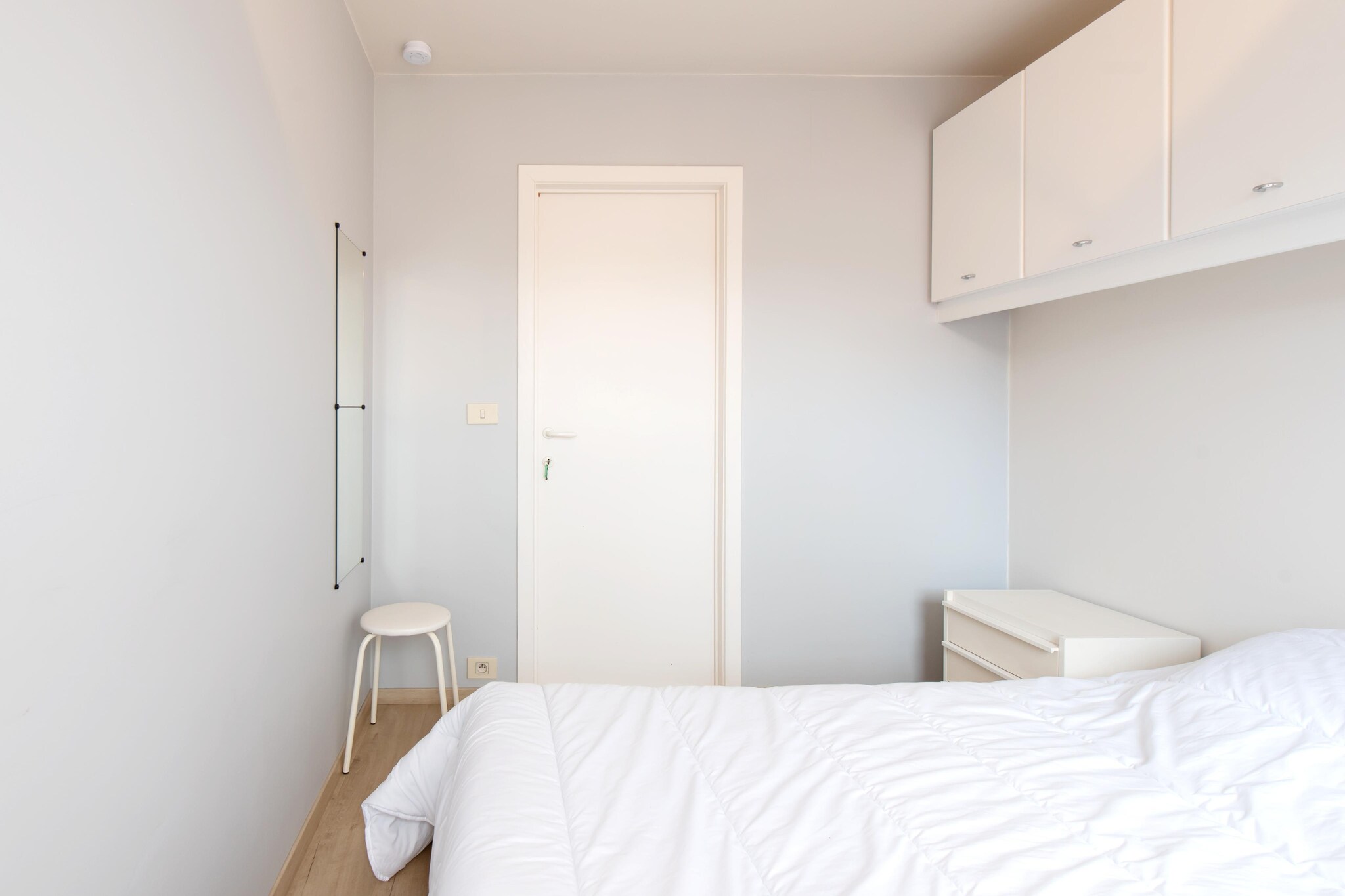 MENTON 22B-Bedroom