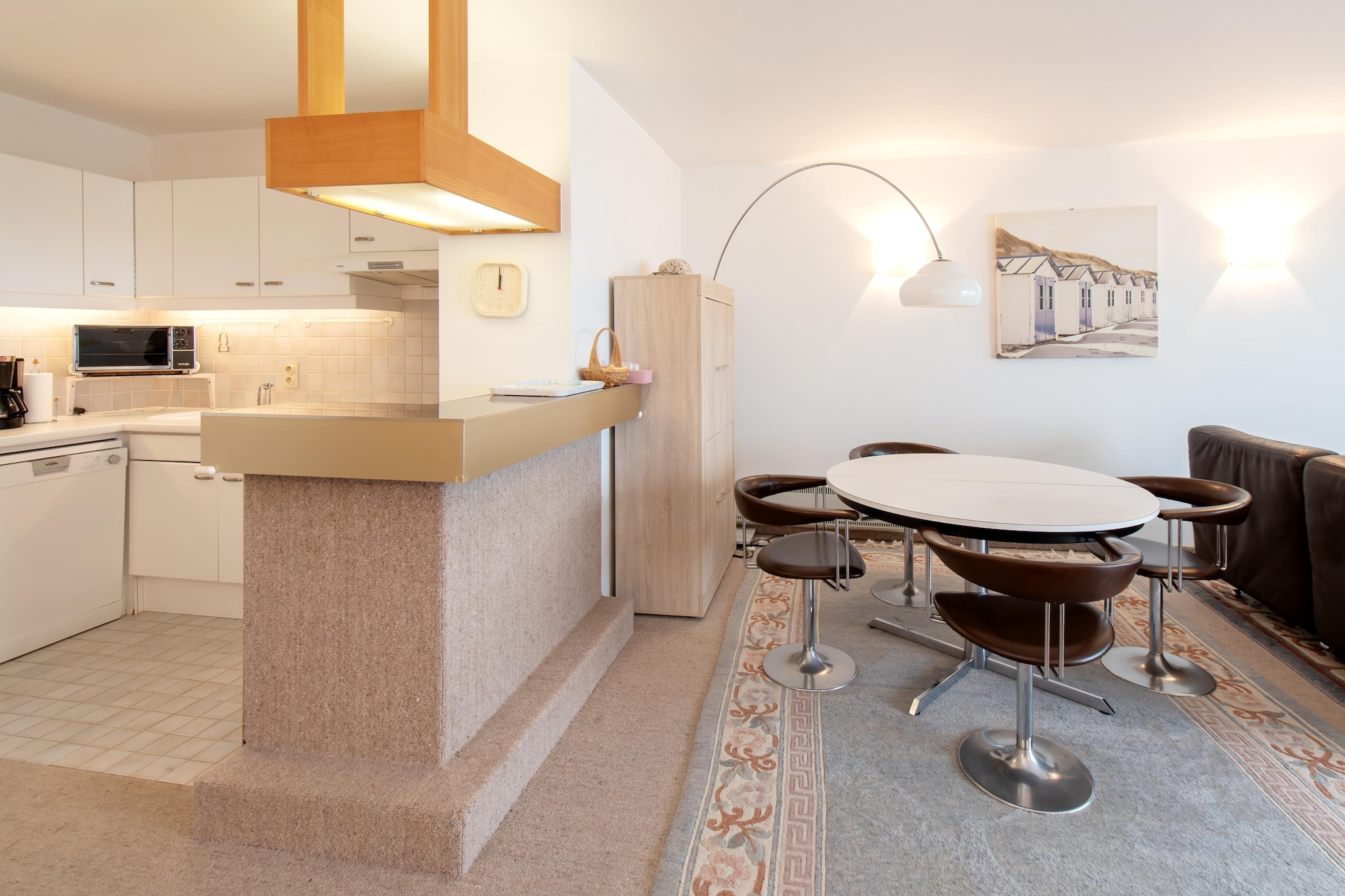 FLAIR 0702/ 7B-Kitchen