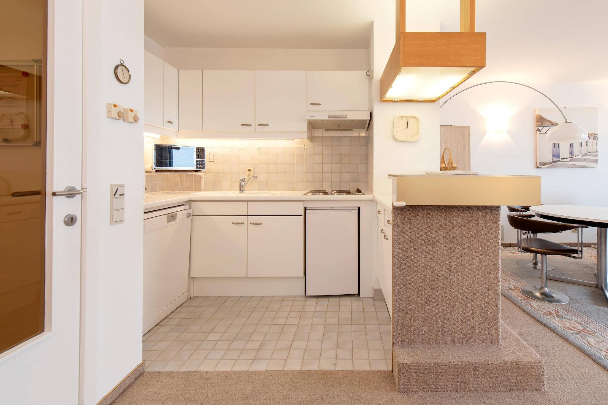 FLAIR 0702/ 7B-Kitchen