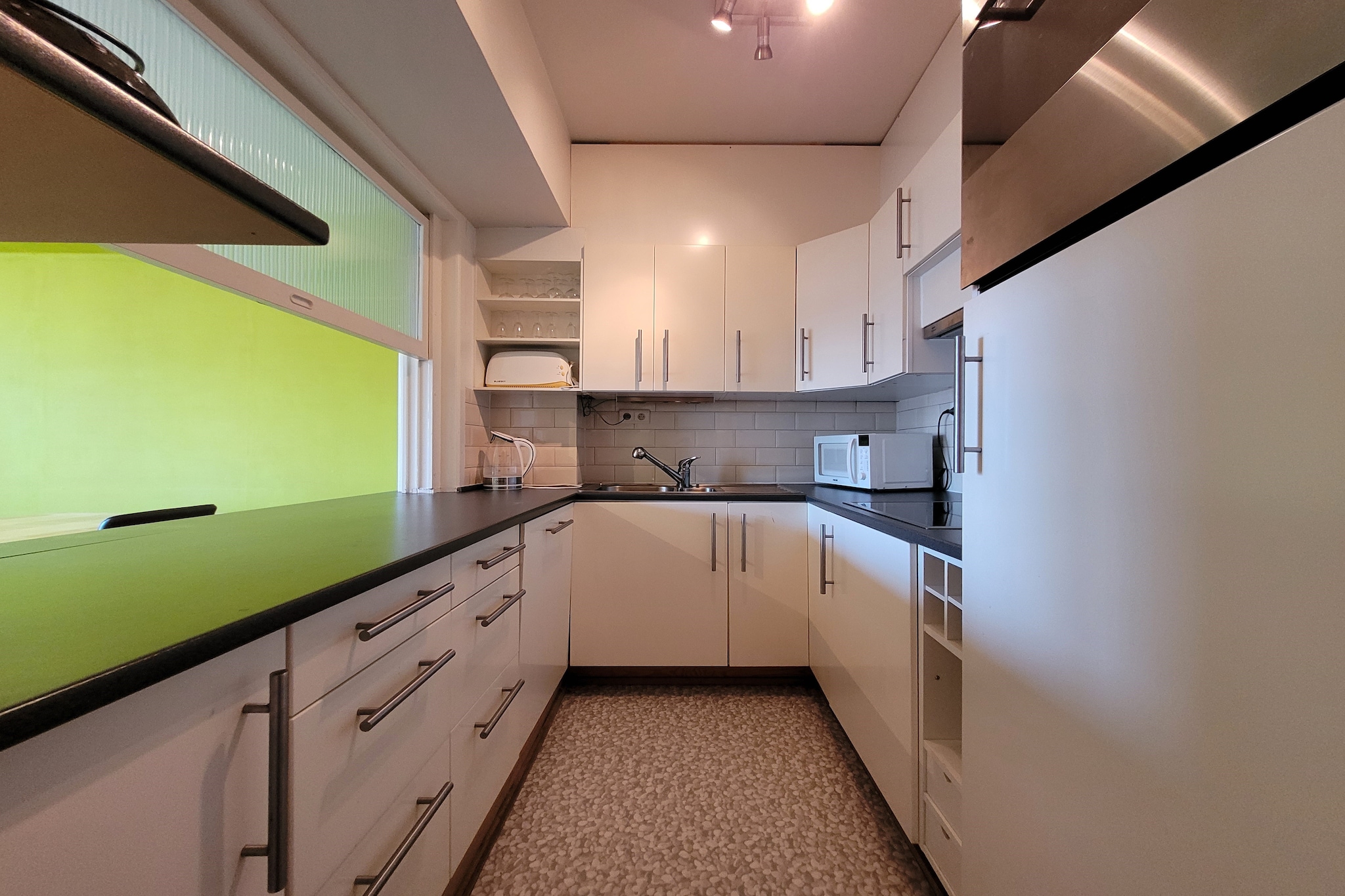 This cozy apartment offers a comfortable stay with spacious accommodations for up to 6 guests. It features a bedroom with bunk beds, ensuring a restful night’s sleep for everyone. The apartment is designed with modern amenities, including digital TV and Wi-Fi for your entertainment and convenience. This pet-free property ensures a quiet and clean environment, perfect for families or groups looking for a peaceful getaway. A sunny terrace at the back of the building adds a lovely outdoor space to enjoy the fresh air.
The apartment is ideally located, just a short walk from the beach, offering easy access to the sea and local attractions. Nearby, you’ll find charming cafes and restaurants where you can indulge in local cuisine, as well as shops and markets for all your essentials. The vibrant area provides plenty of activities, from exploring the seaside to enjoying the lively atmosphere of the surrounding streets. Whether you're in the mood for relaxation or adventure, the apartment's location puts you in the heart of it all.
Inside, the apartment is equipped with a fully functional kitchen, complete with a coffee maker, oven, microwave, and refrigerator. The modern bathroom features a shower, ensuring comfort and convenience throughout your stay. The property also offers additional amenities such as a washing machine, ironing board, and drying rack, making it easy to feel at home. Whether you’re preparing meals, lounging indoors, or exploring the local area, this apartment has everything you need for a memorable stay.