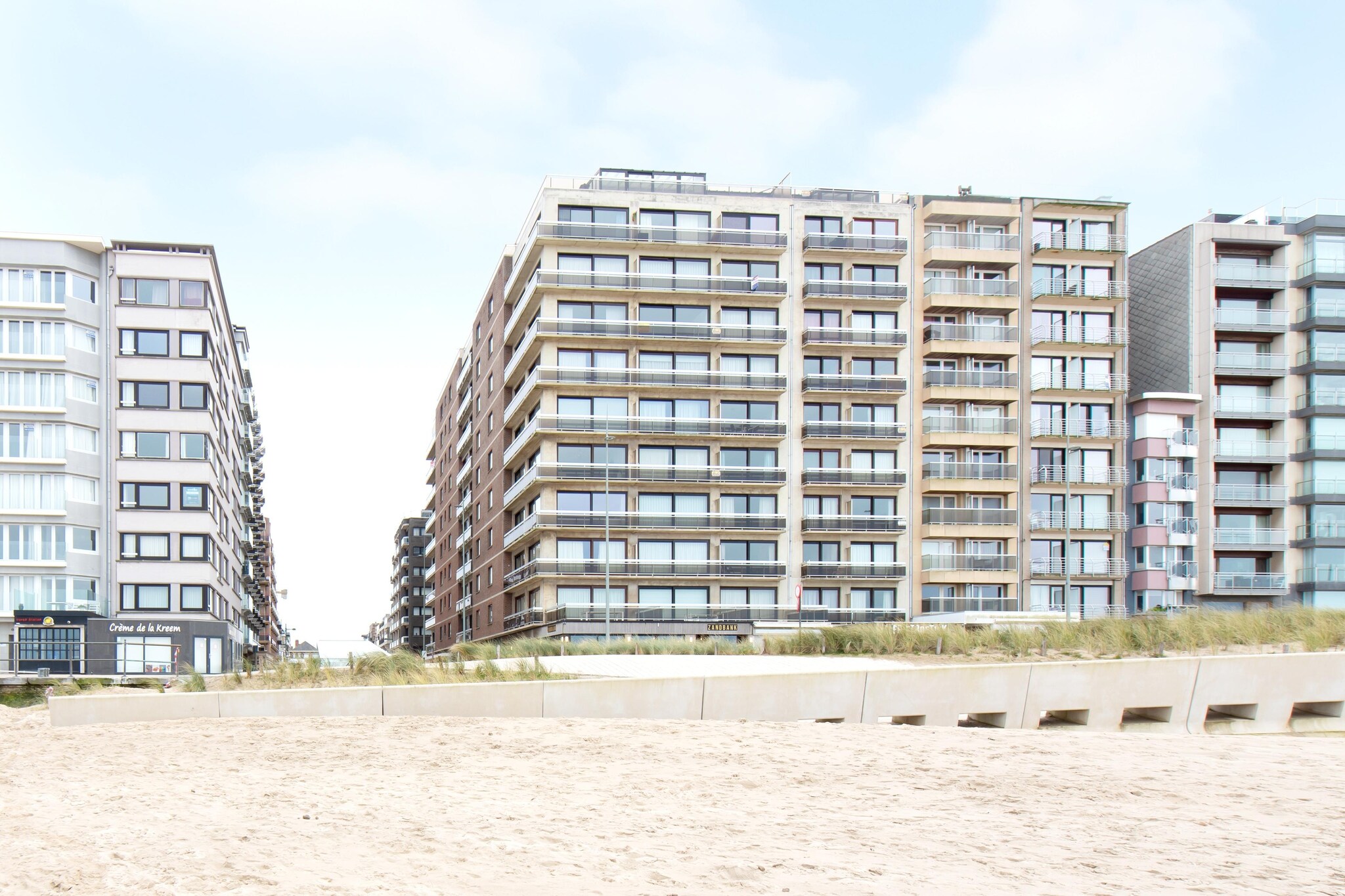 ZANDBK2 0702/ 7B-Extérieur été