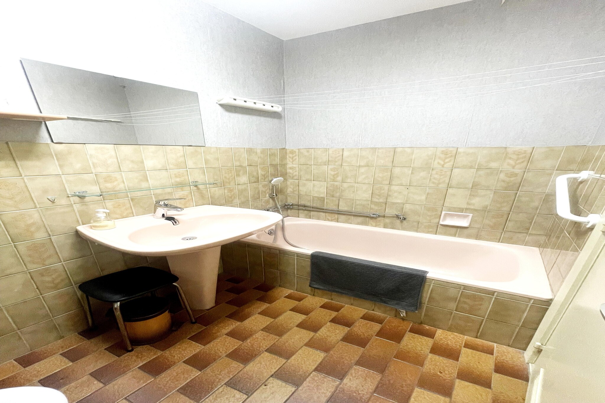 2000 0806/ 87-Bathroom
