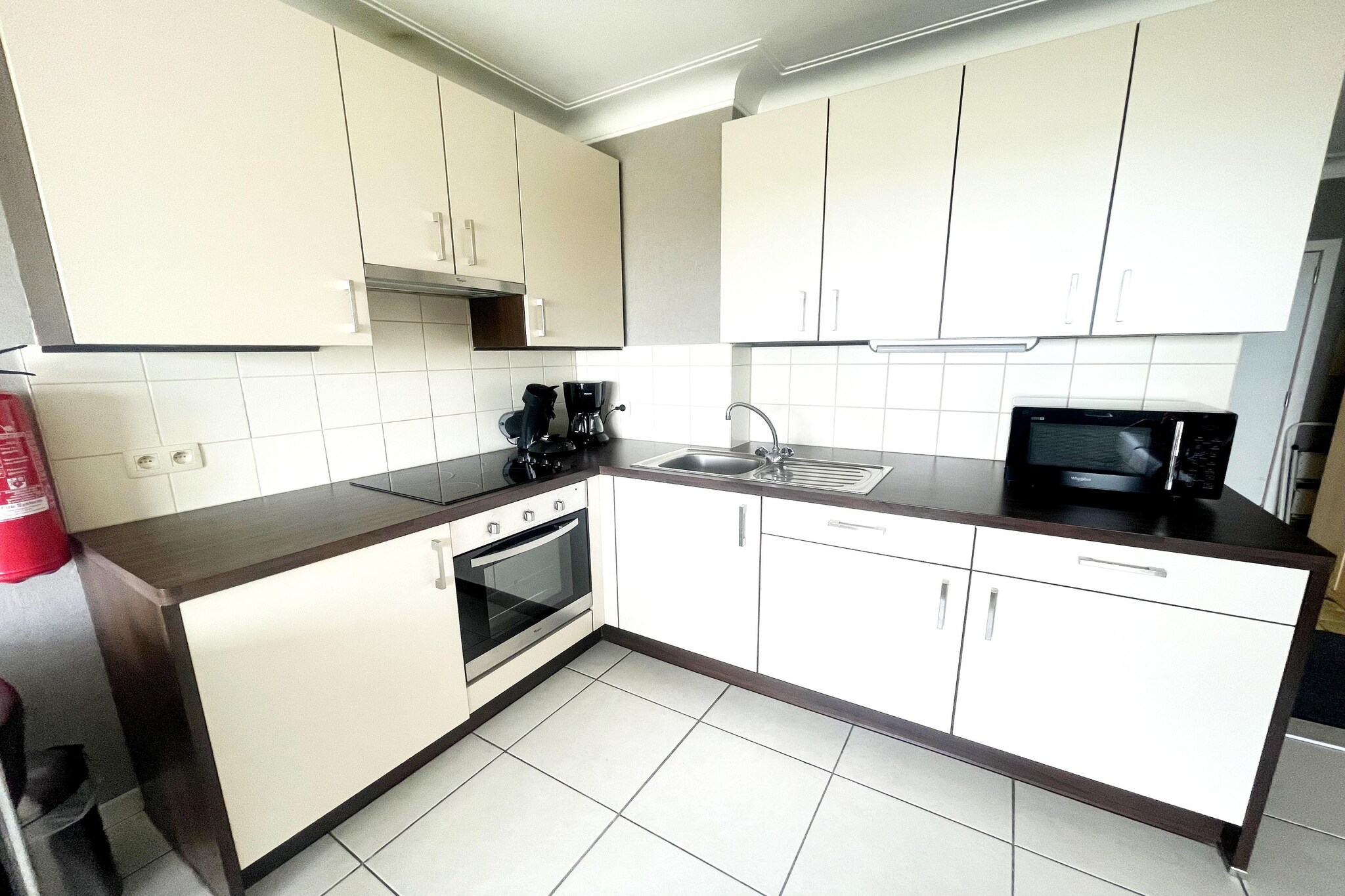 2000 0806/ 87-Kitchen