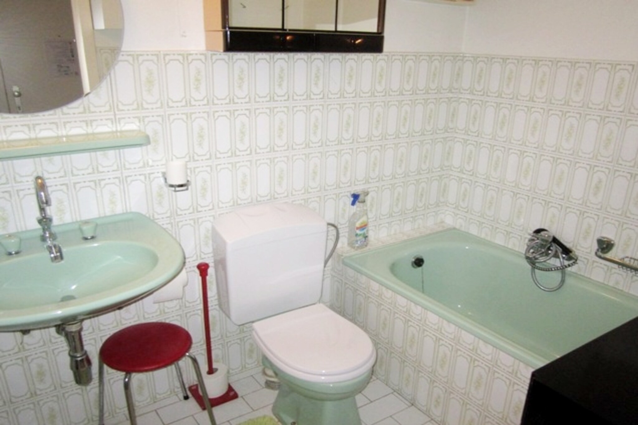 SENATOR 0702-Bathroom