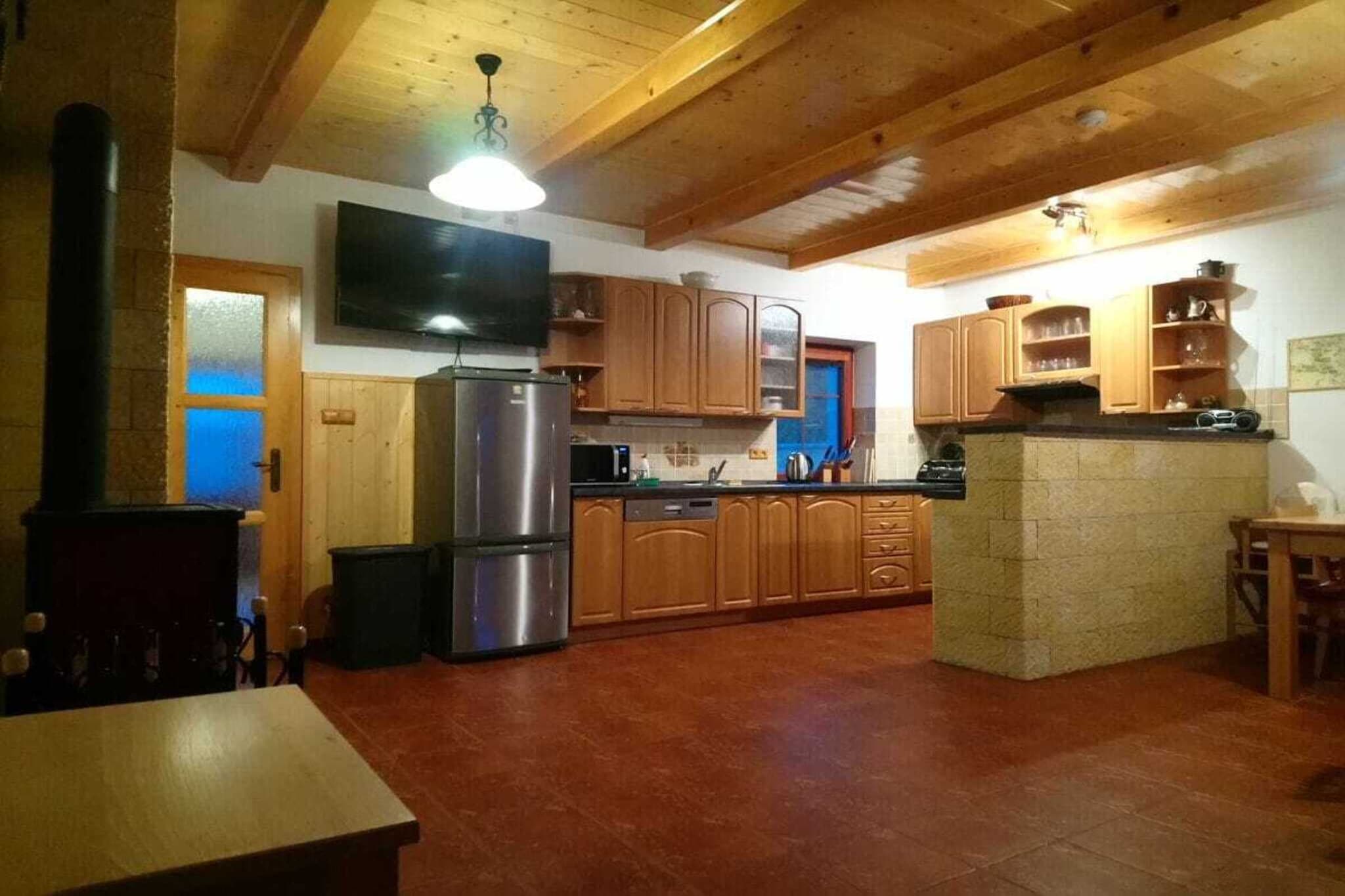 127419-Kitchen