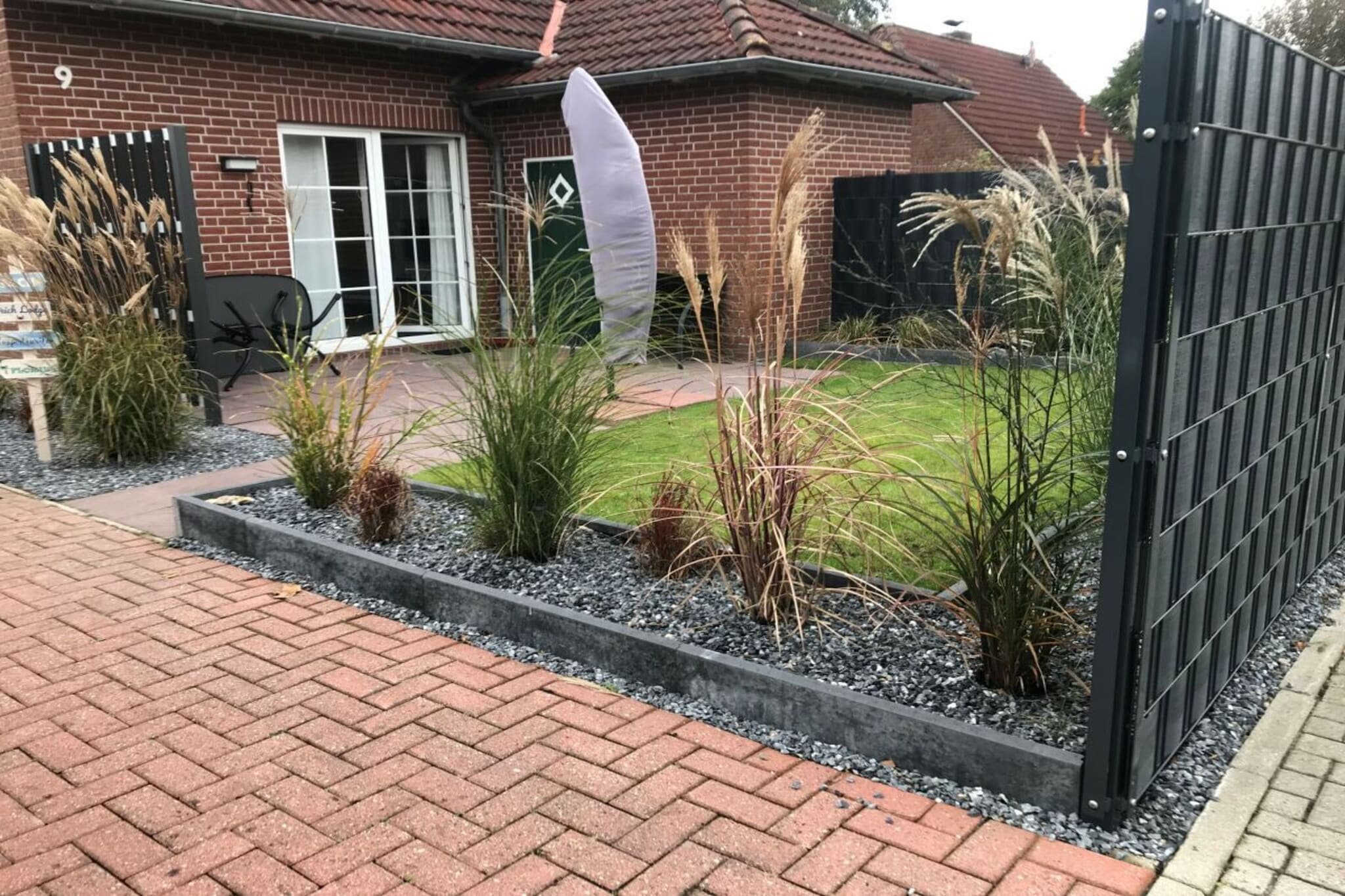 383827-Gardens in summer