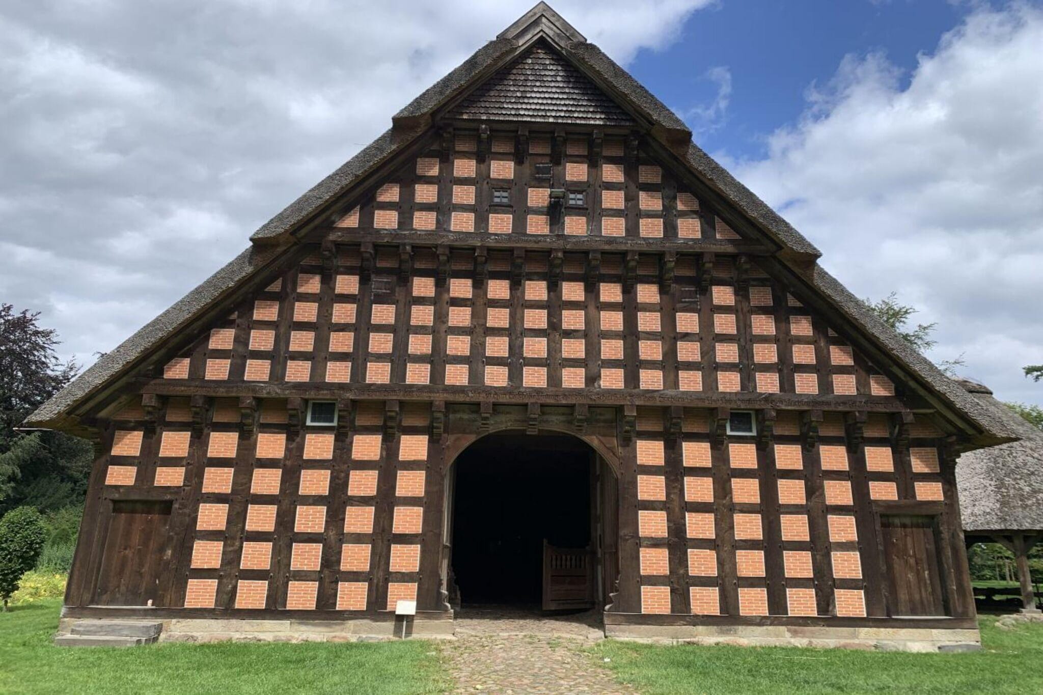 345716-Buitenkant zomer