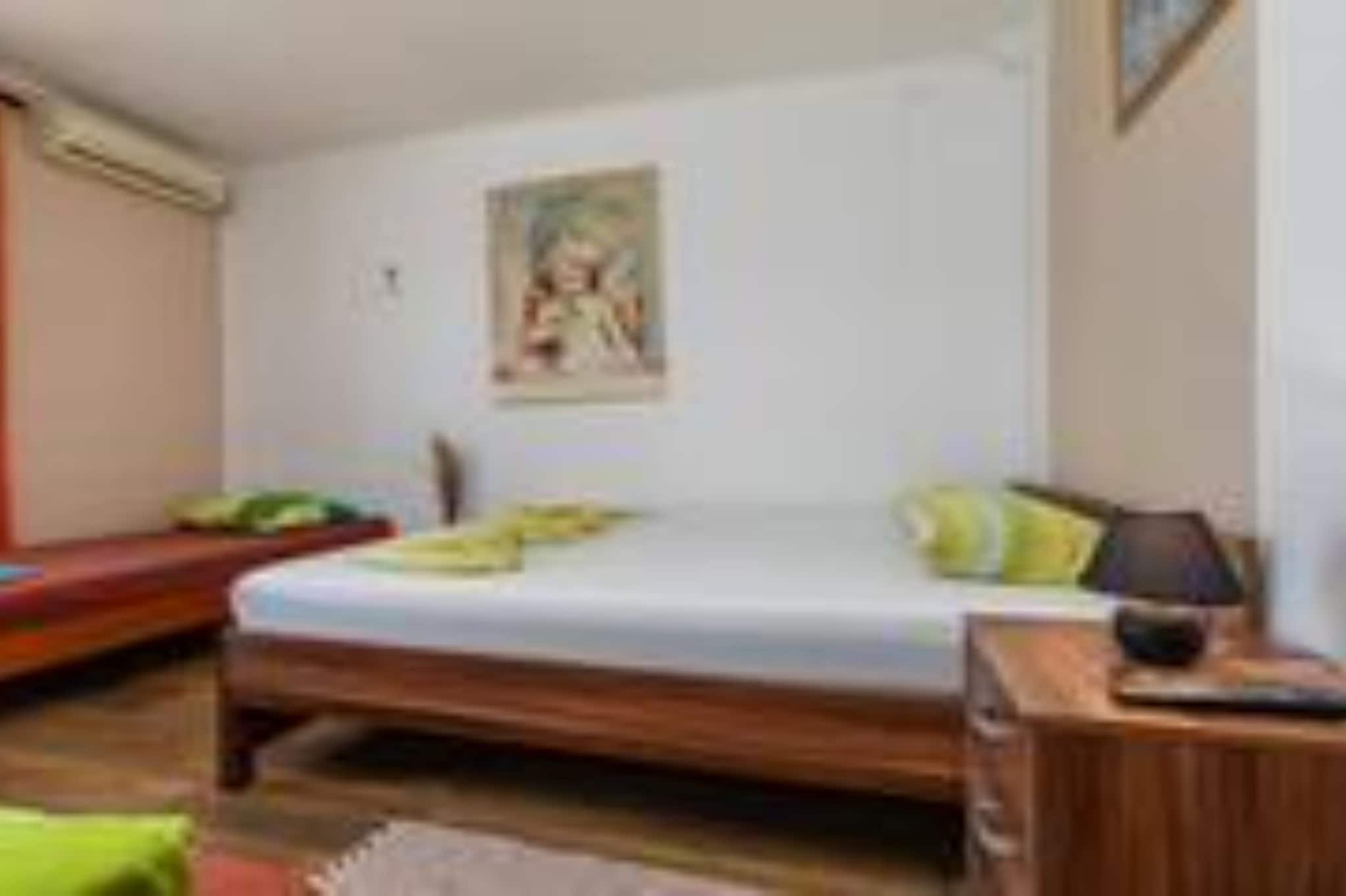 One-Bedroom Apartment (A3+1)-Slaapkamer