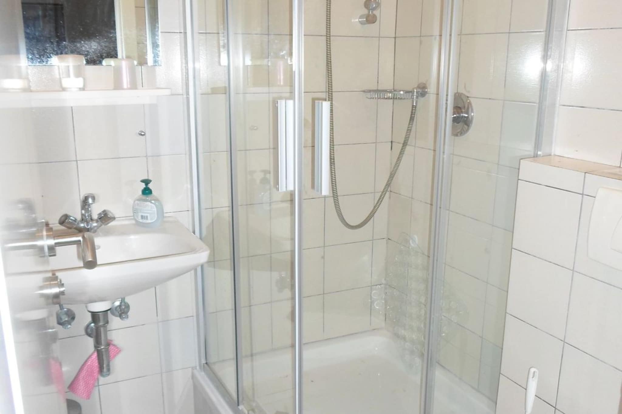 Studio Apartment (Kata 2)-Bathroom