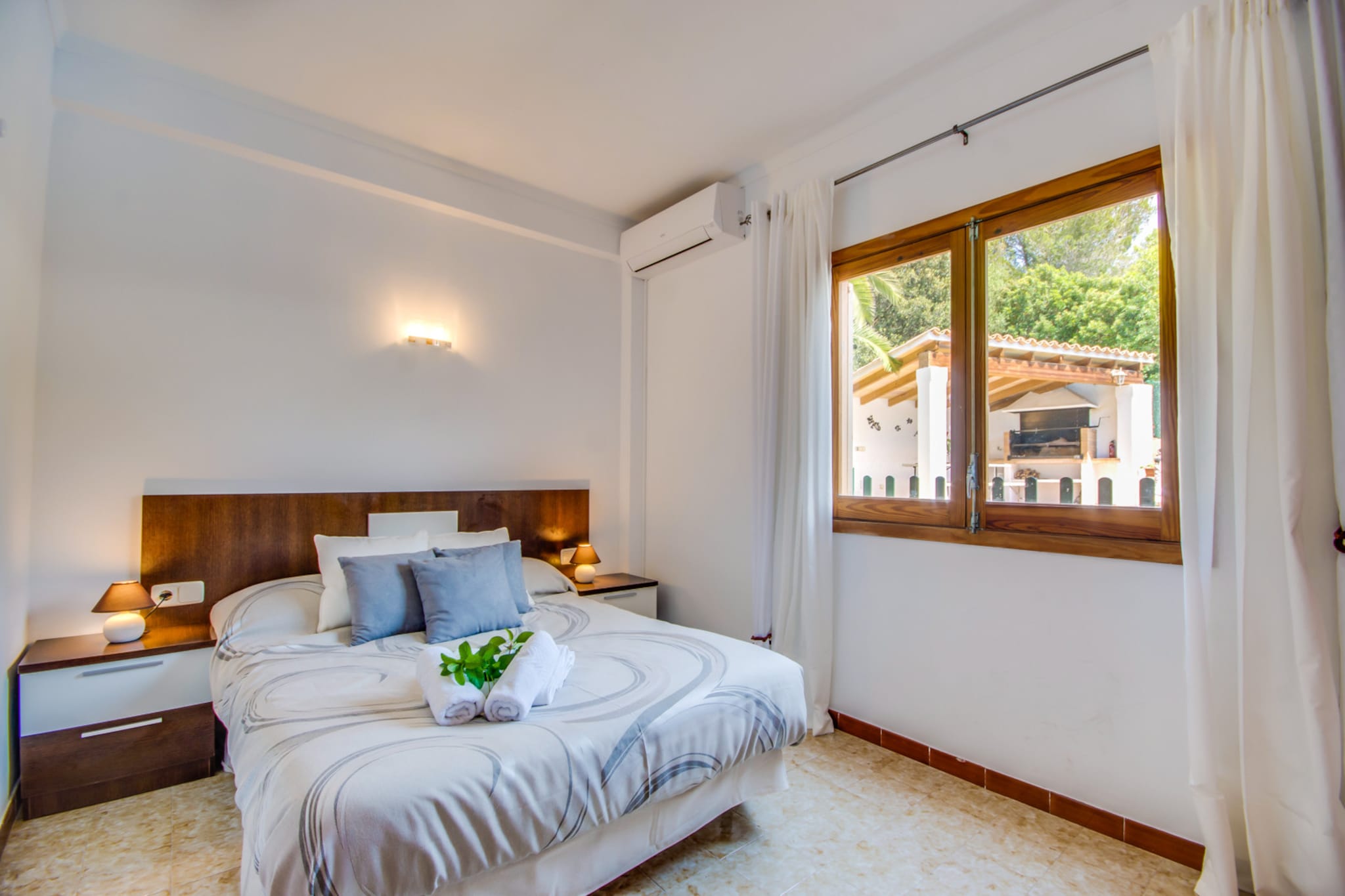 Amapola-Bedroom
