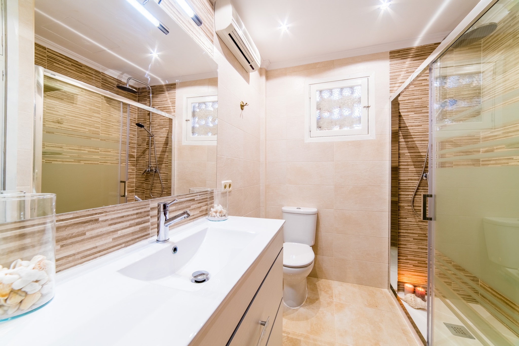 Amapola-Bathroom