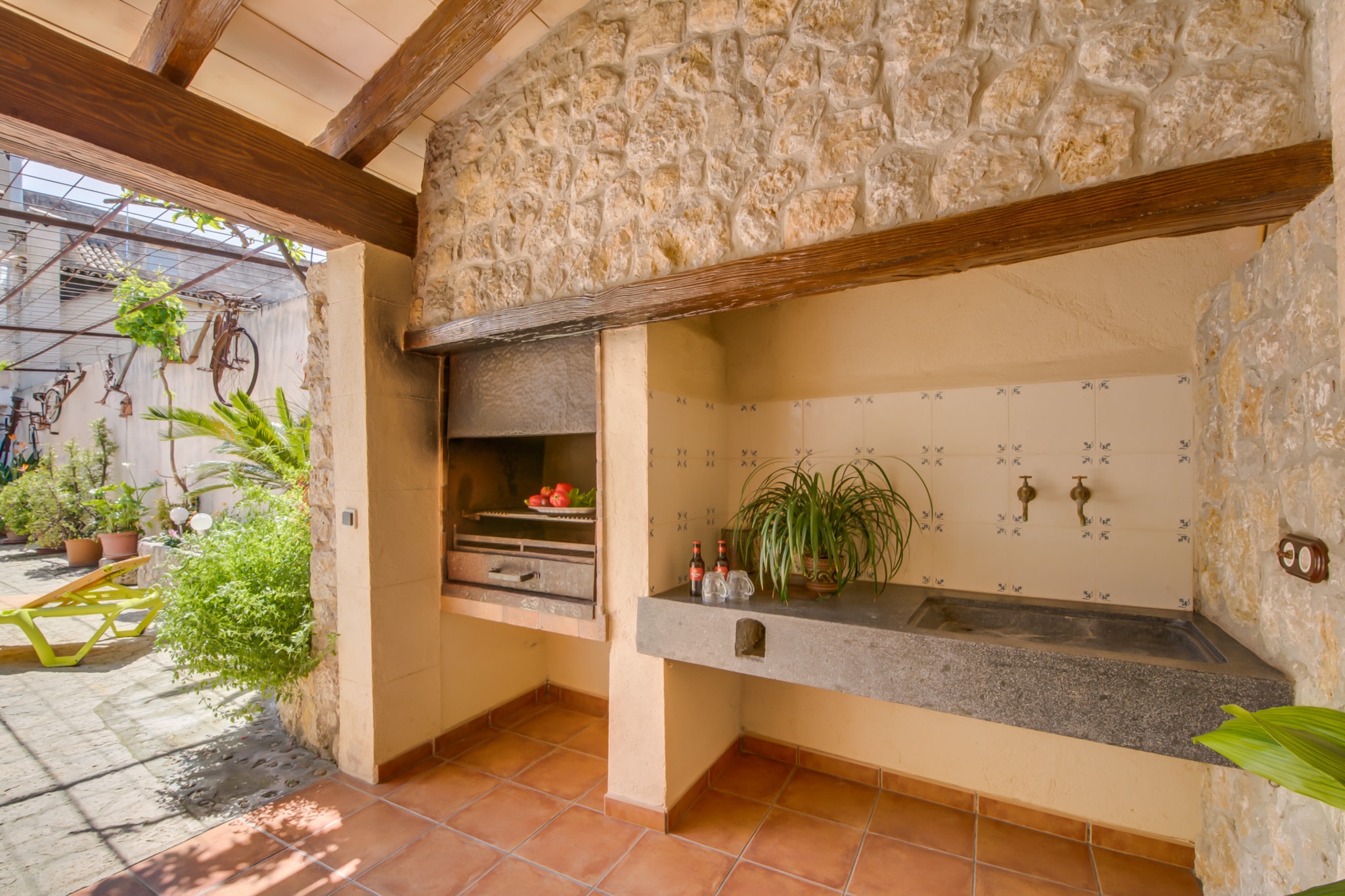 Cal Tio-Terrace