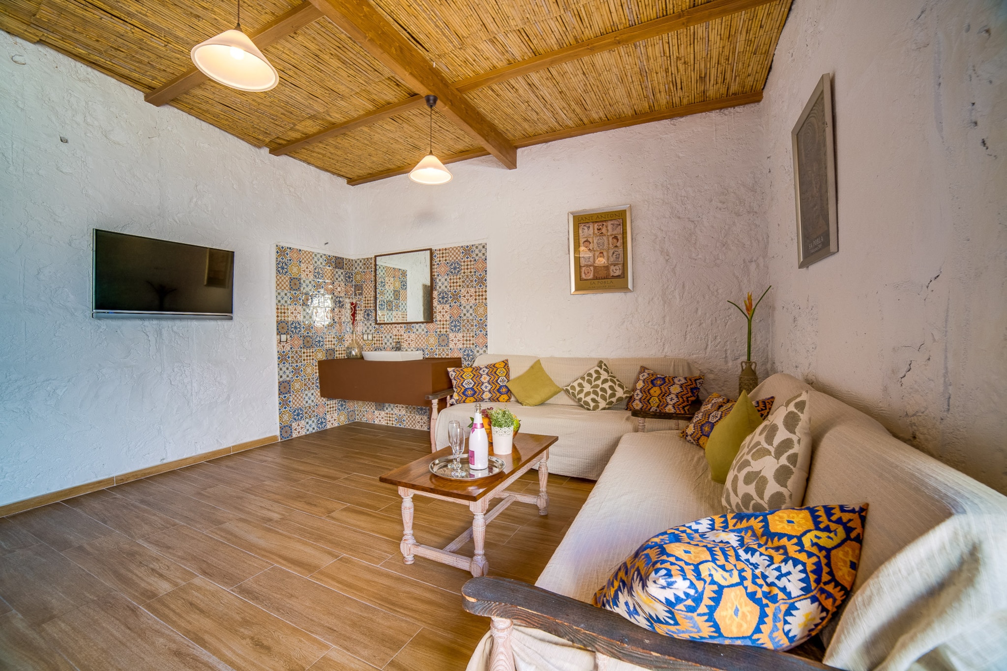 Cal Tio-Living room