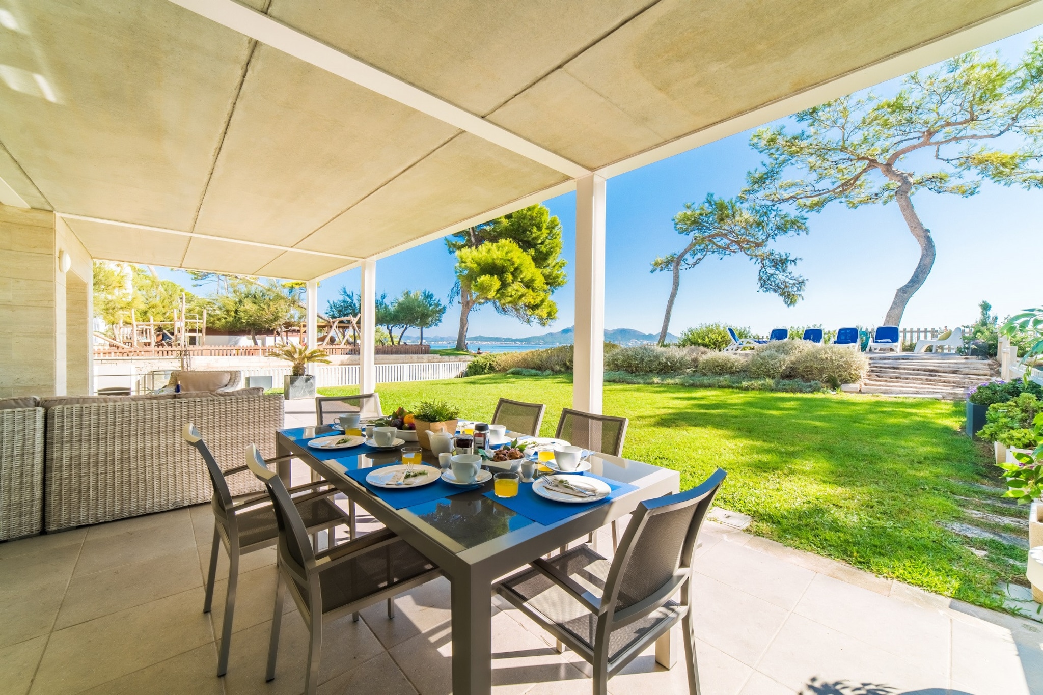Gaviotas-Terrasse