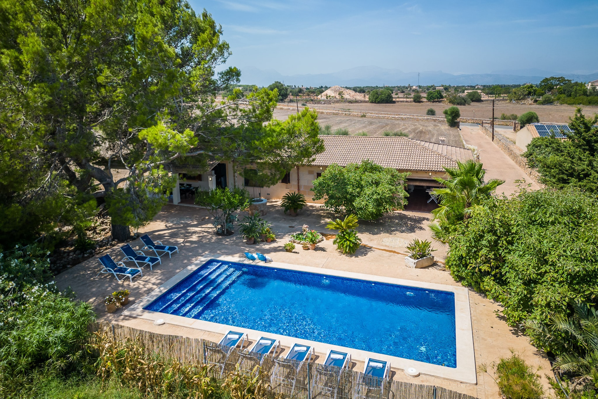 Can Ribas-Jardin d'été