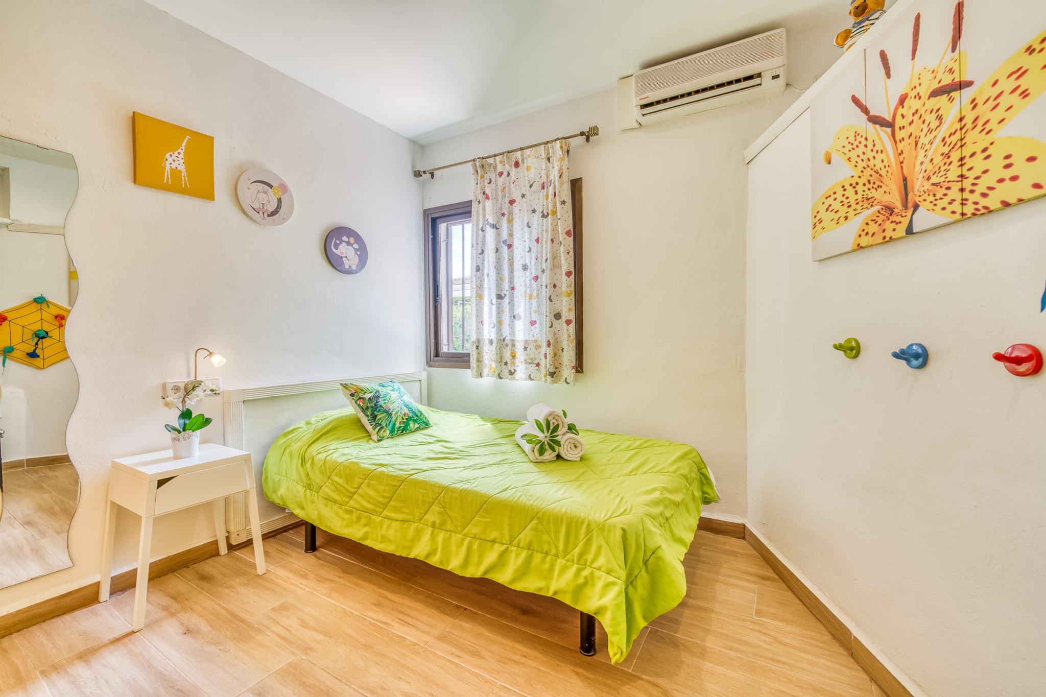 Bed Room
