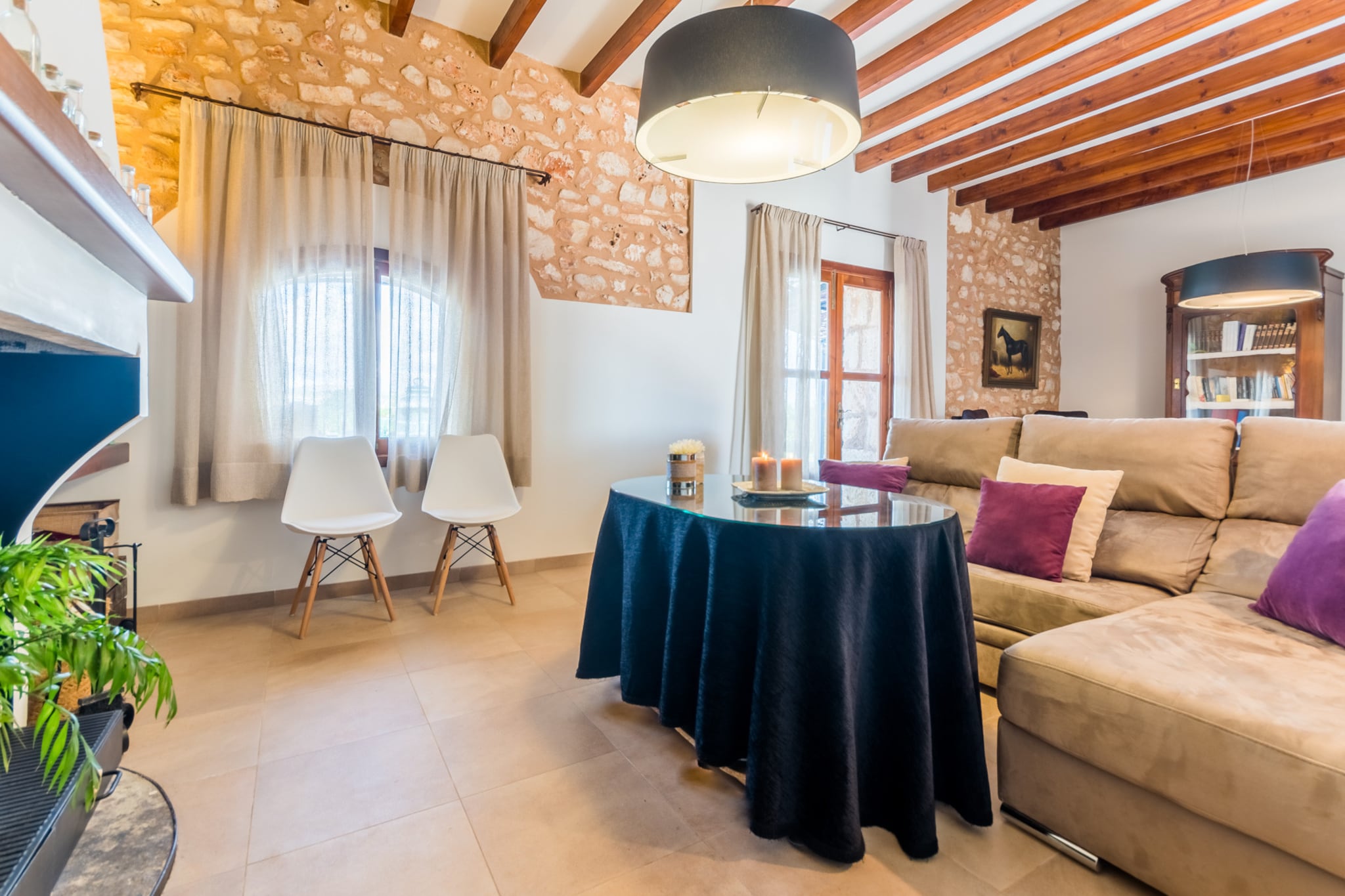 Pleta-Living room