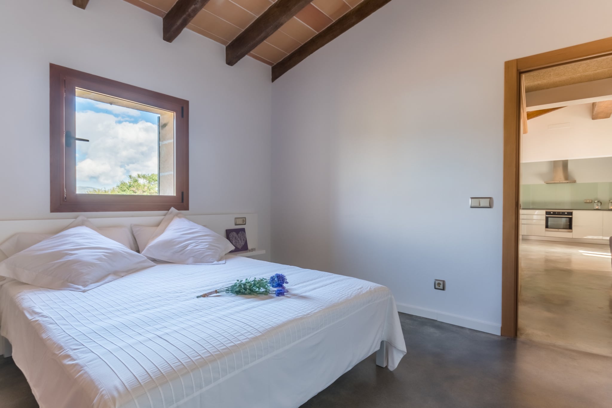 Pleta-Bedroom