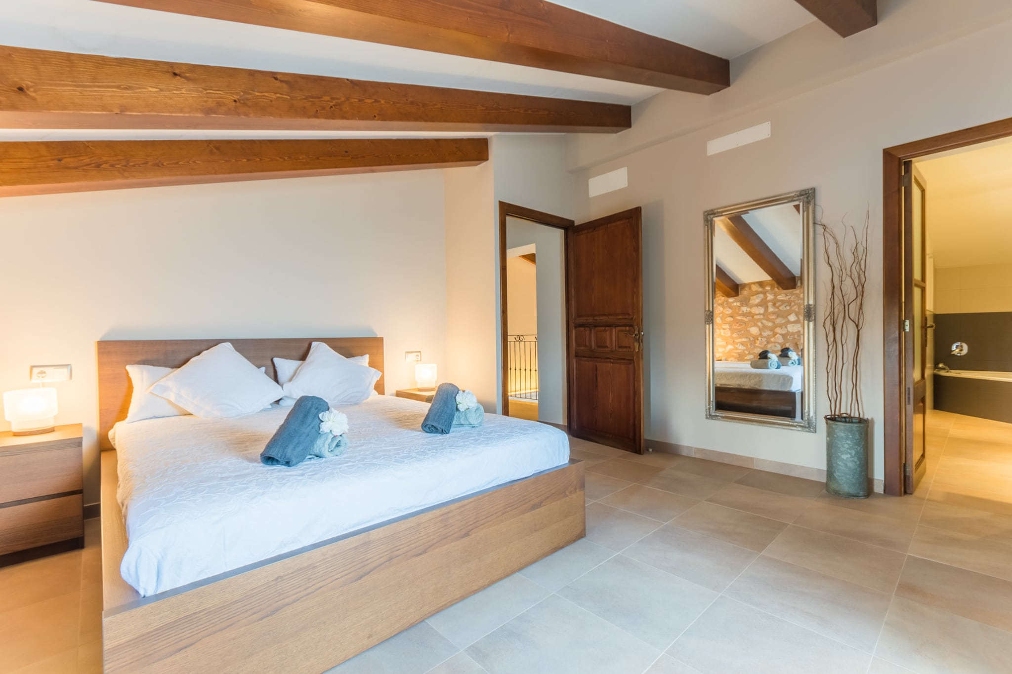 Pleta-Bedroom