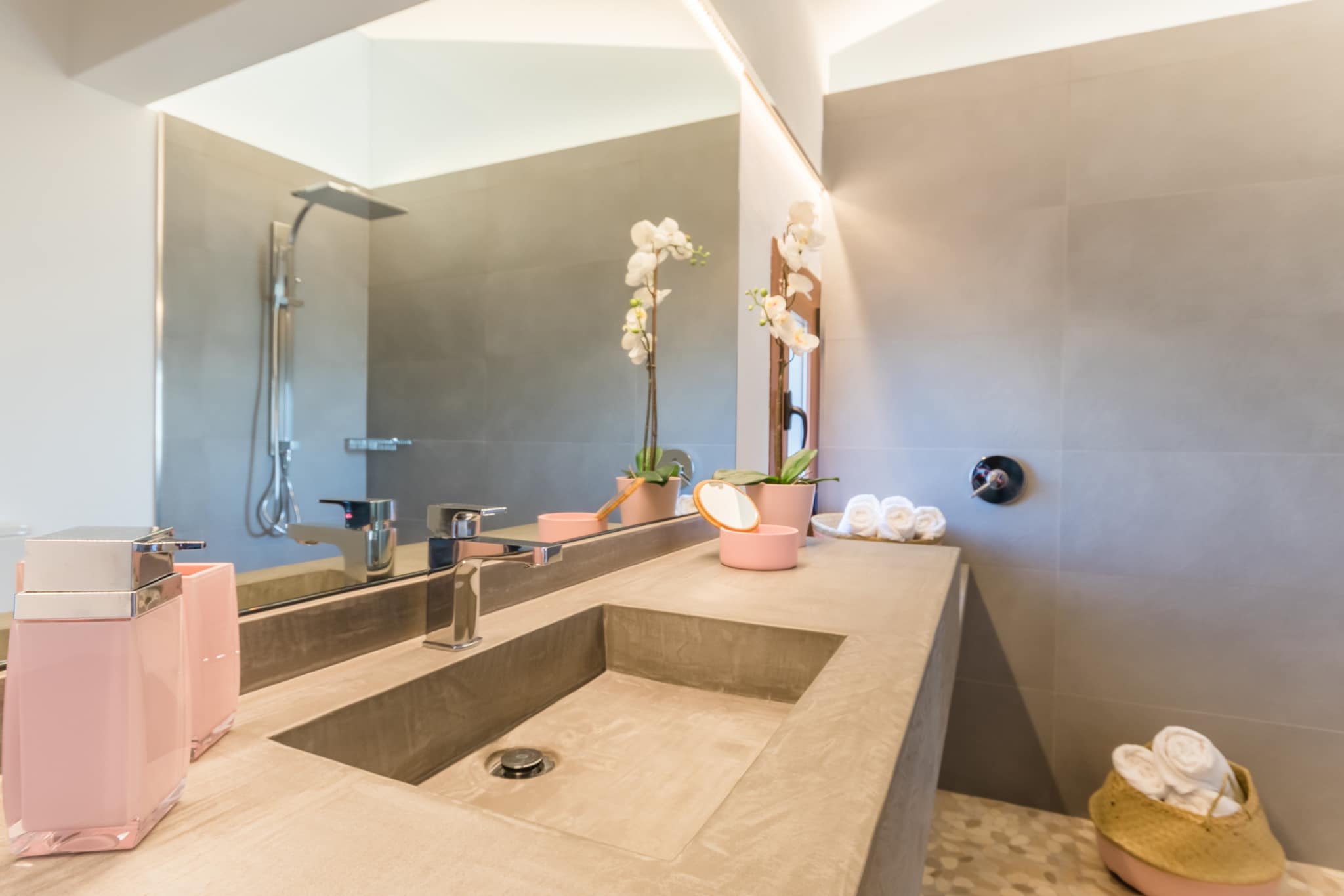 Pleta-Bathroom