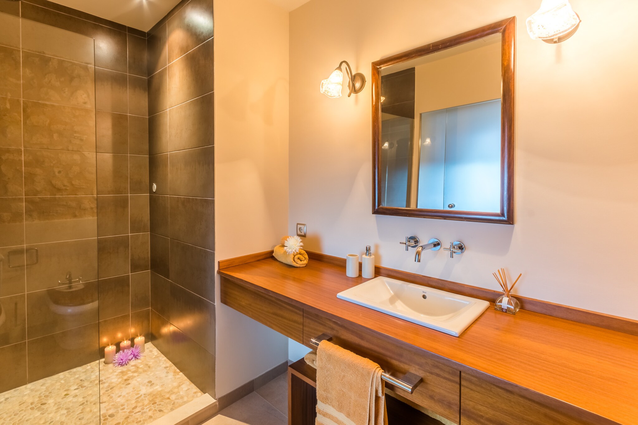 Pleta-Bathroom