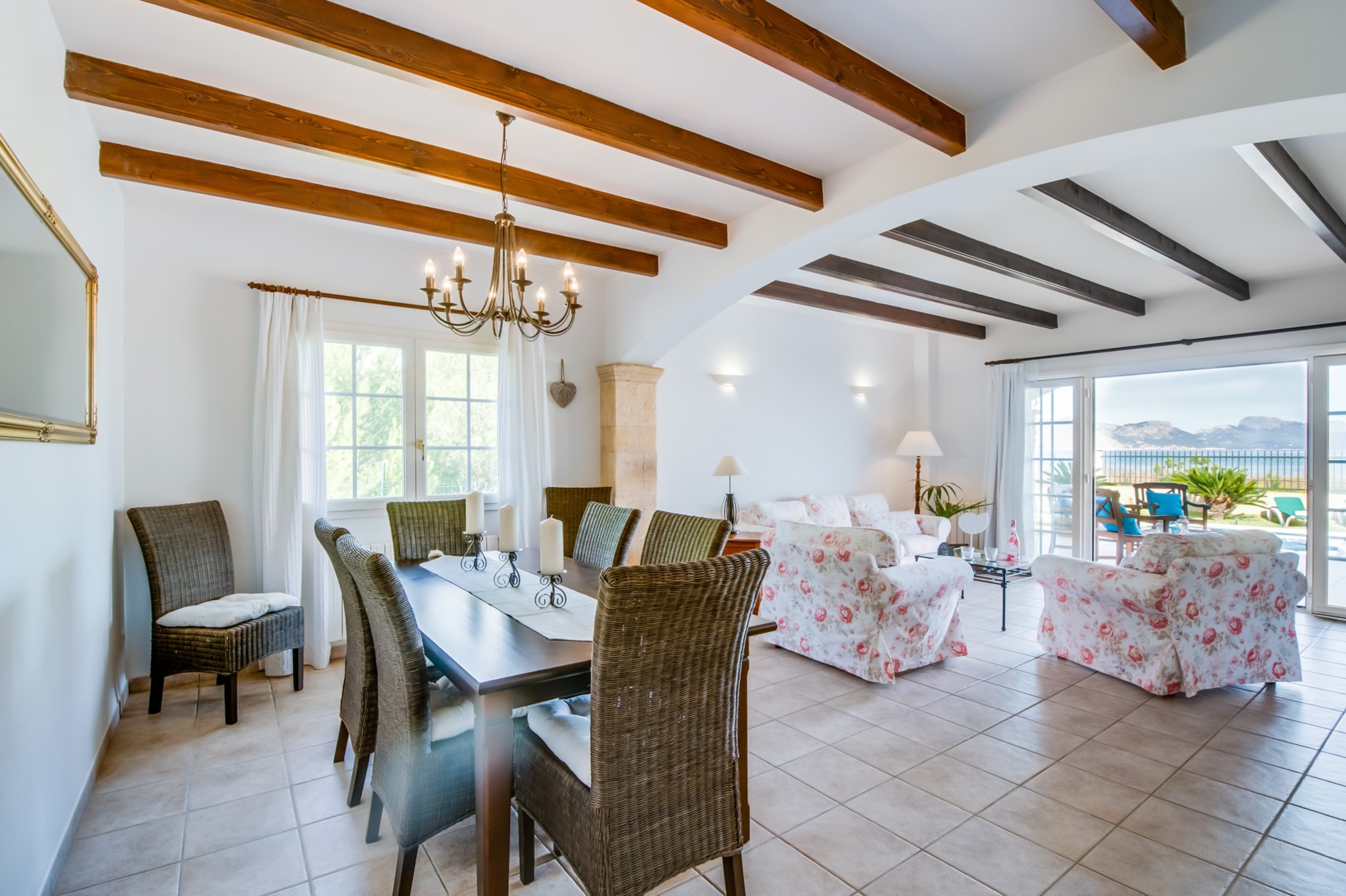 Casa Didi-Living room