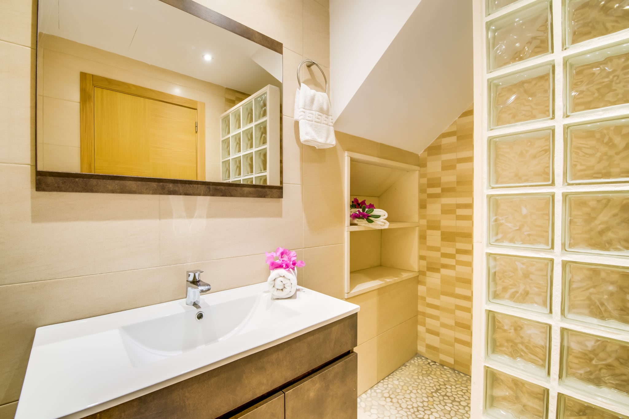 Bosset Platja-Bathroom