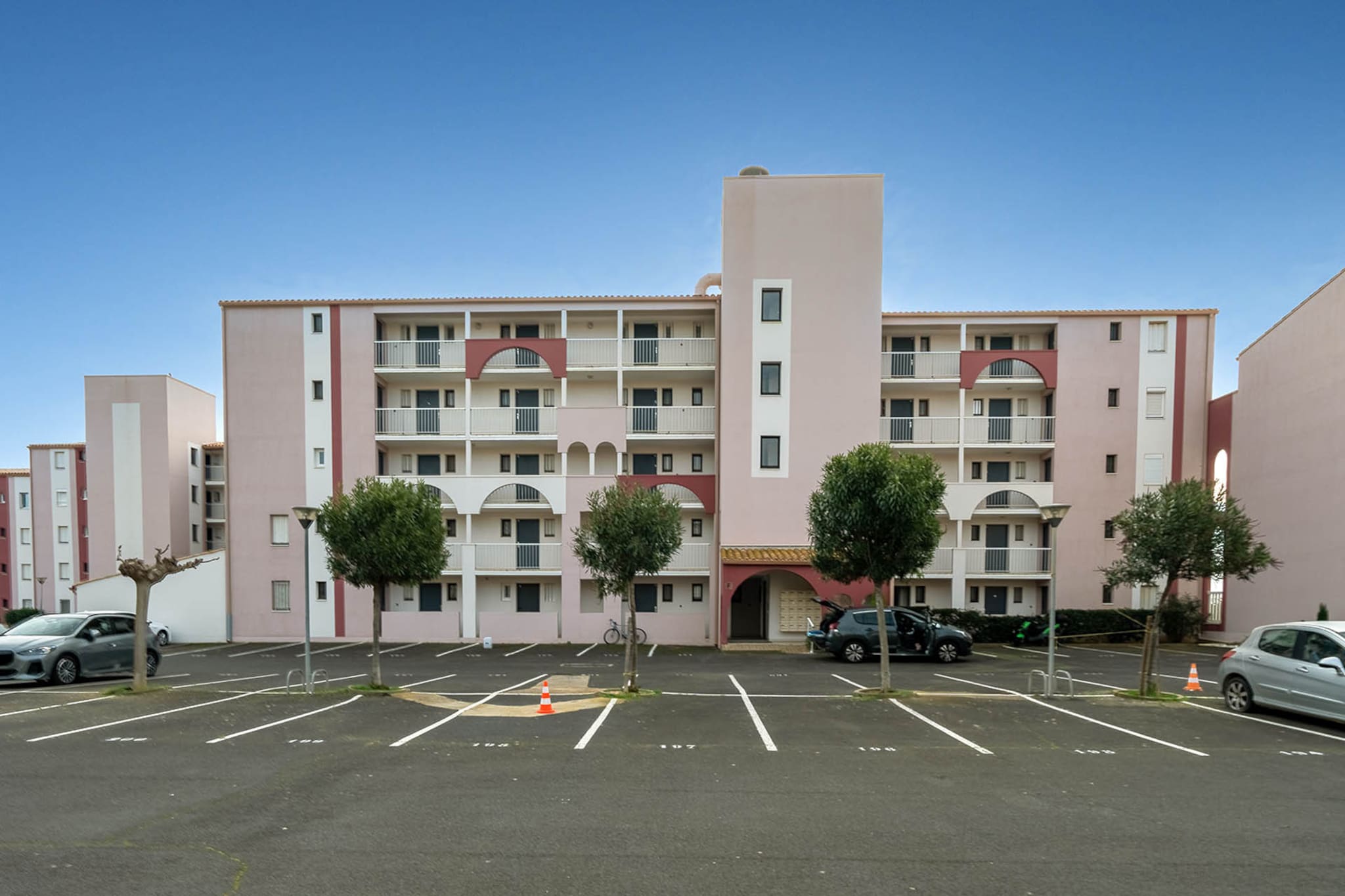 Cozy Beachside Apartment in Agde