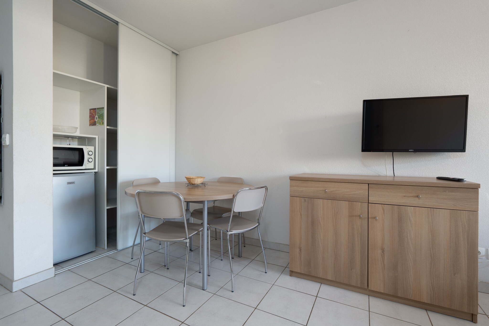 Bright Apartment Near the Sea