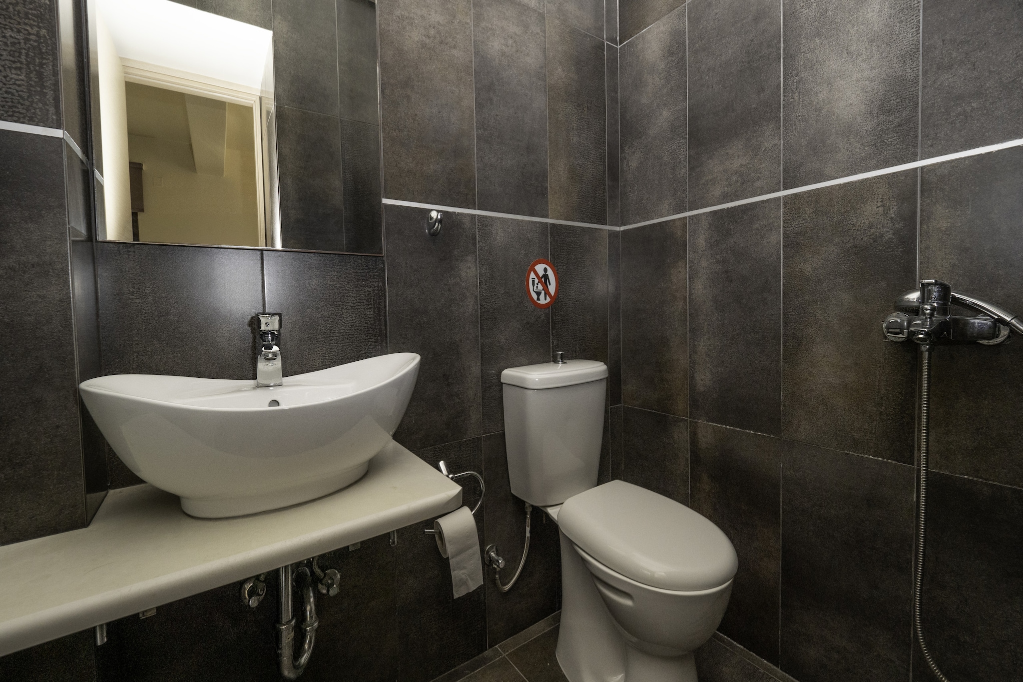Villa Paris-Bathroom