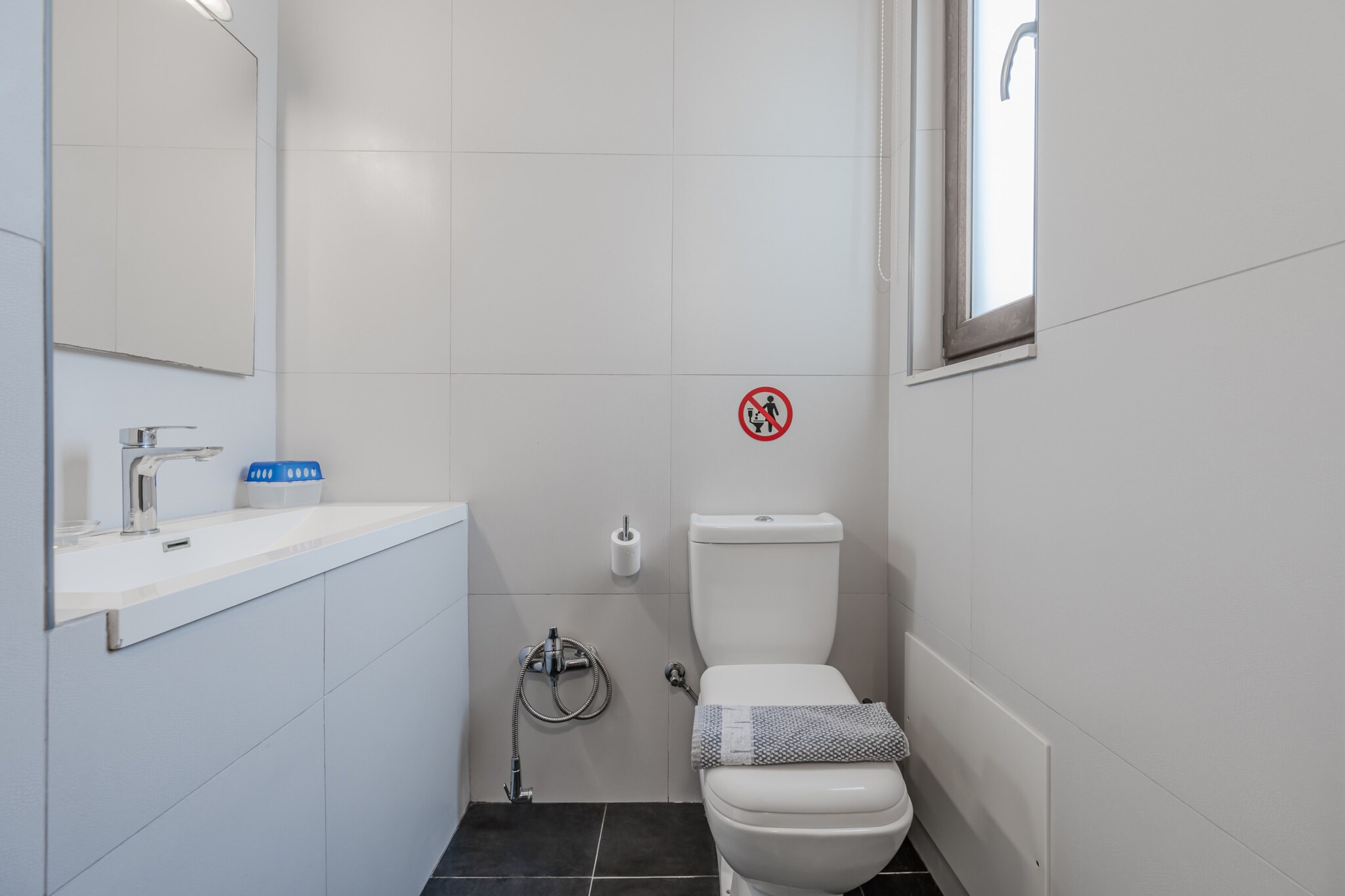 Villa Paris-Bathroom