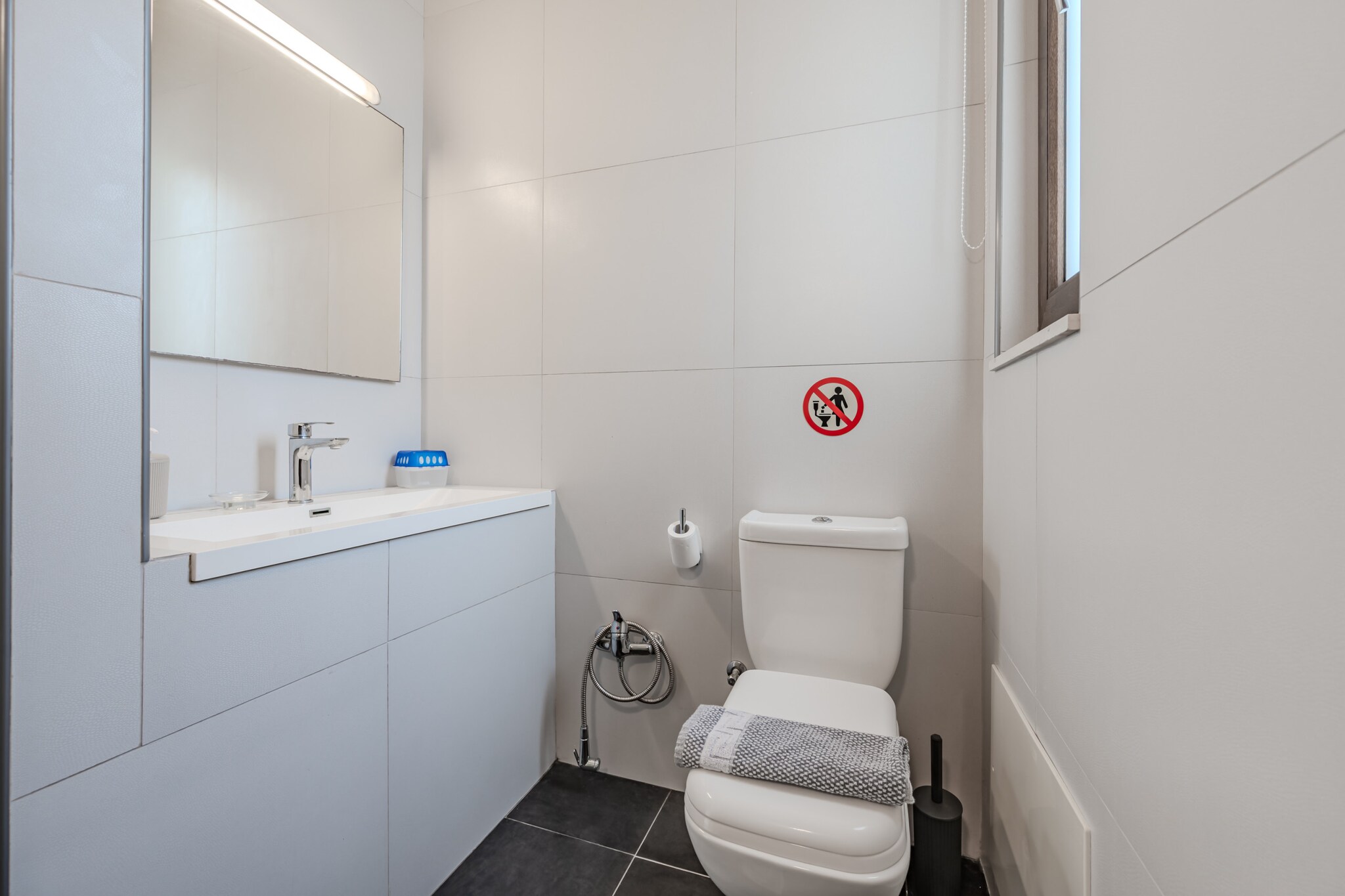 Villa Paris-Bathroom