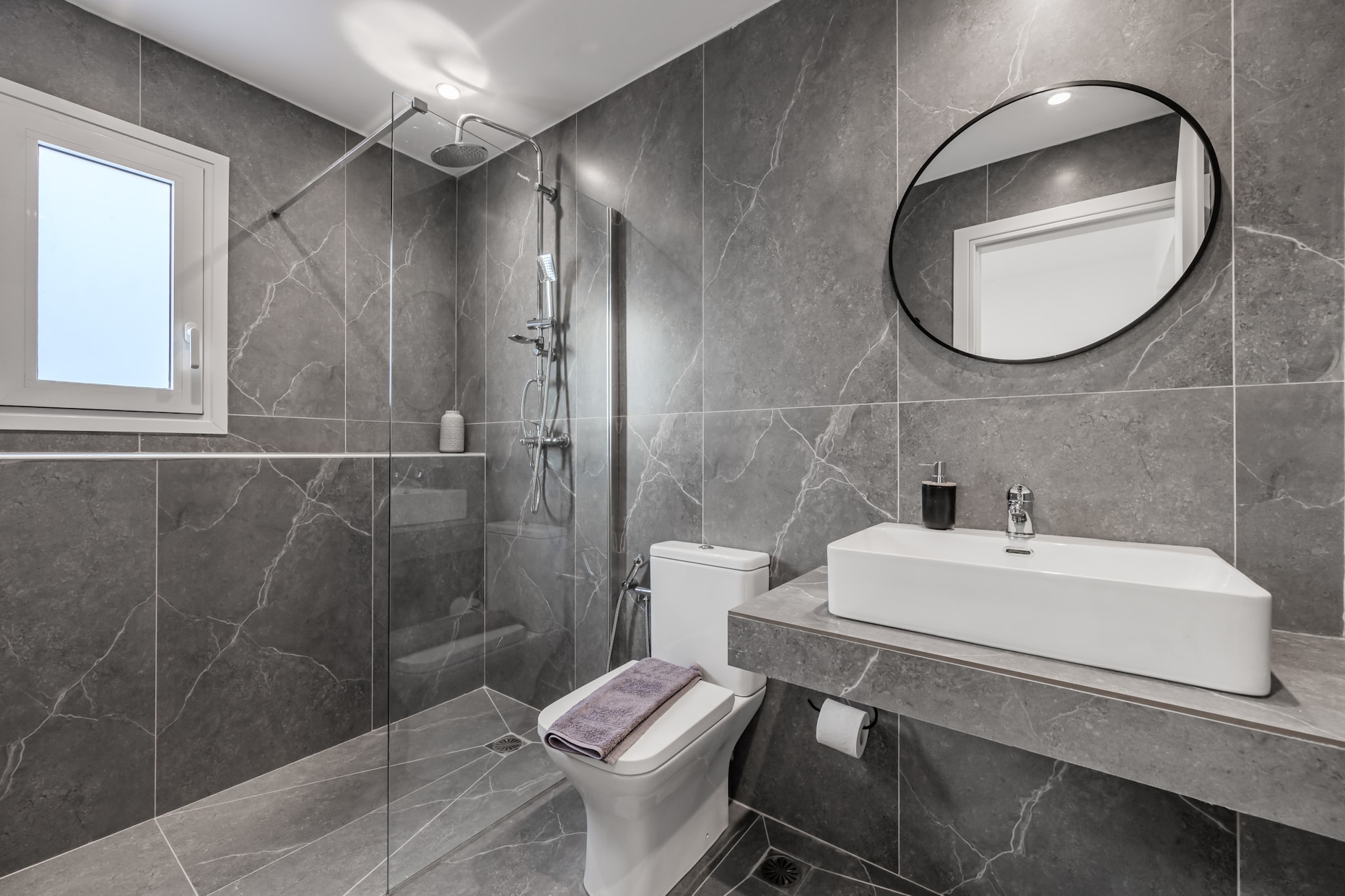 Mythos 8-Badkamer