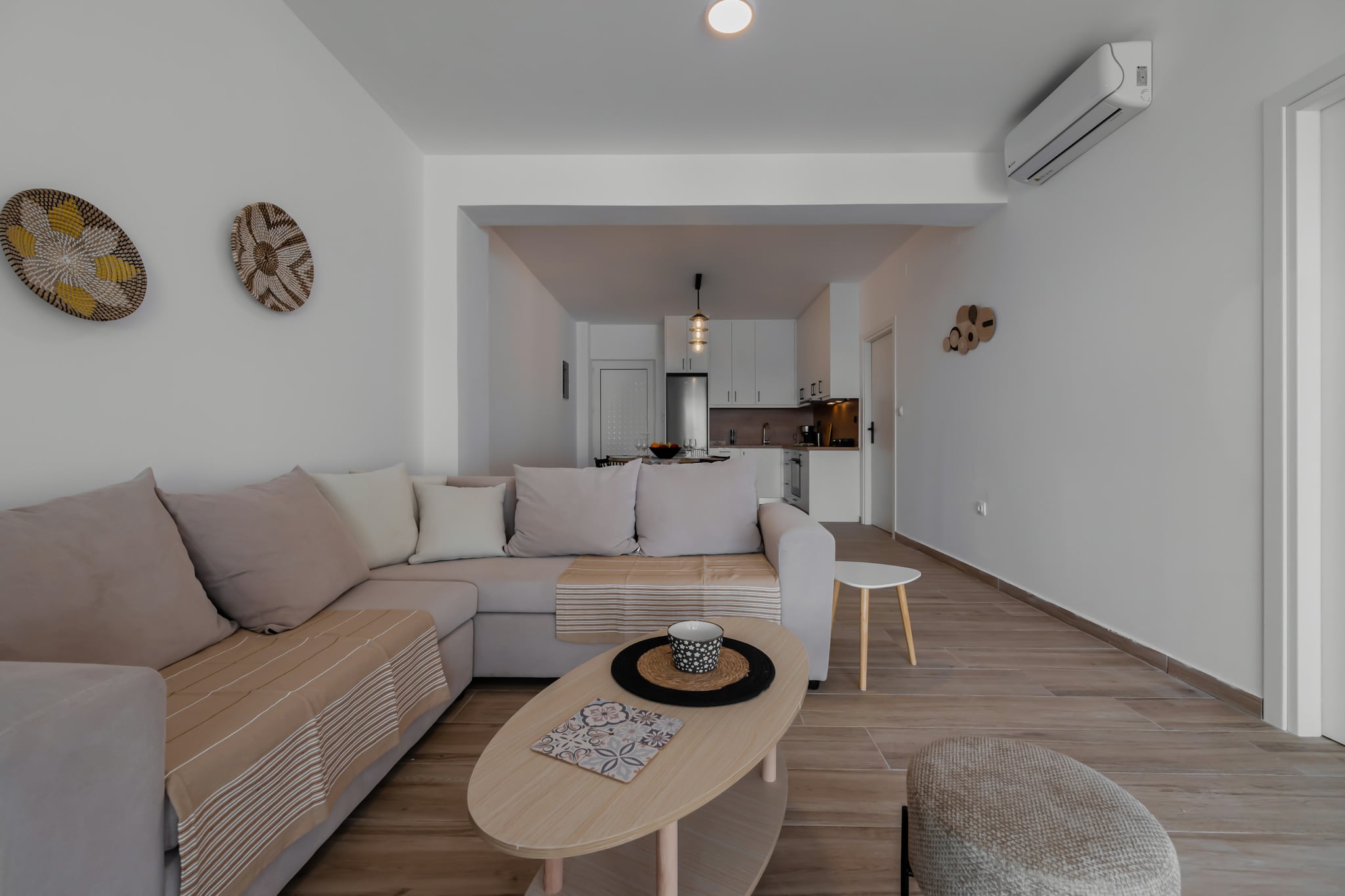 Perfect for couples, small families, or remote workers in search of peace and proximity to nature, this charming ground-floor retreat captures the essence of laid-back coastal living. Just a short stroll from the shores of Damnoni Beach, the home invites you into a world of soft sea breezes, mountain backdrops, and Mediterranean comfort—an ideal setting for recharging or exploring.
The open-plan living space is both functional and inviting, featuring a fully equipped kitchen, smart TV lounge, and two en-suite bedrooms tailored for rest and relaxation. One room includes adaptable twin beds, while the other offers a tranquil double—making it great for parents with kids or two couples traveling together. Outdoors, a private pool, shaded terrace, and lush garden views set the tone for sun-soaked mornings and serene evenings.
With local tavernas within walking distance and Plakias village just 3 km away for daily essentials, this location suits foodies, beach lovers, and cultural explorers alike. Guests arriving by car will appreciate the easy parking and access to scenic drives along the southern coast. Whether you're diving into Cretan cuisine, floating in the pool, or simply soaking up the stillness, this space is tailored for those who crave a slower, more soulful getaway.