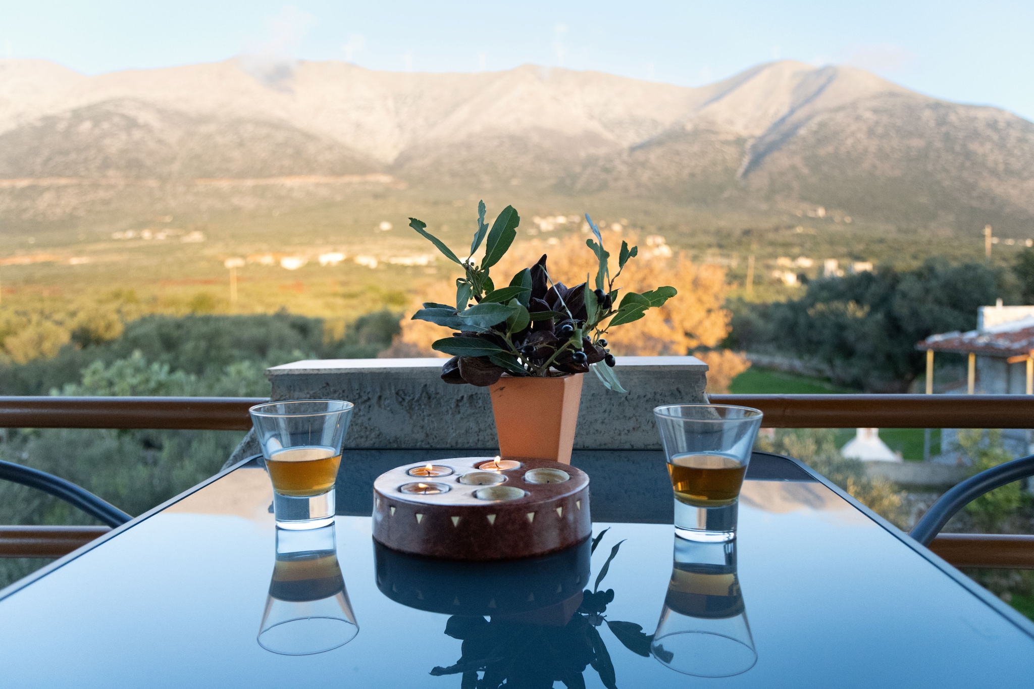 Mani Tigani View-Extérieur